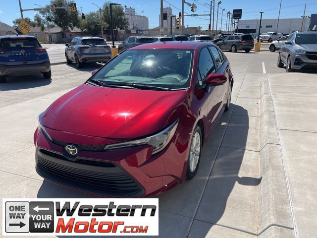 2023 Toyota Corolla LE photo 2