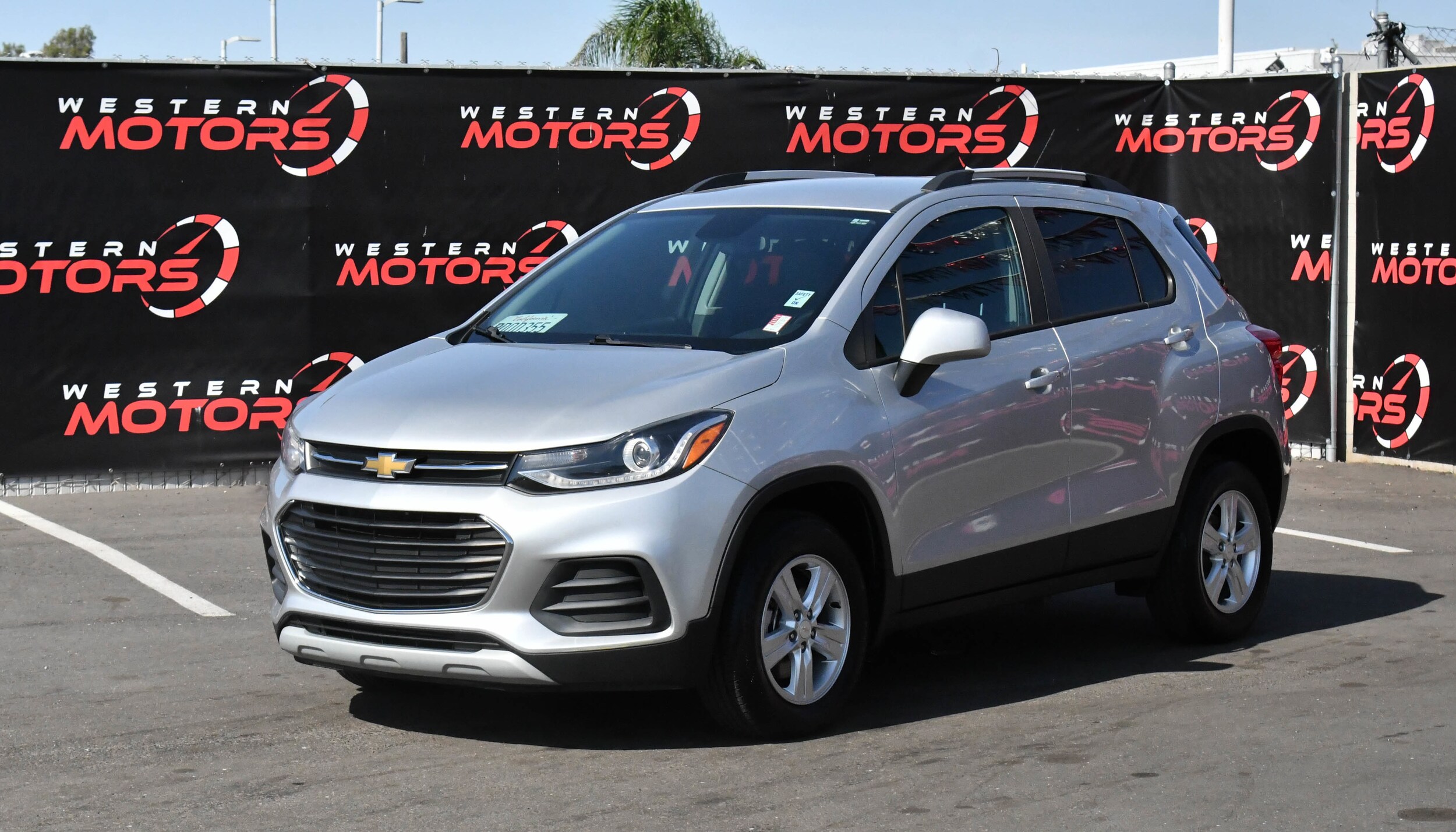 2022 Chevrolet Trax LT photo 2