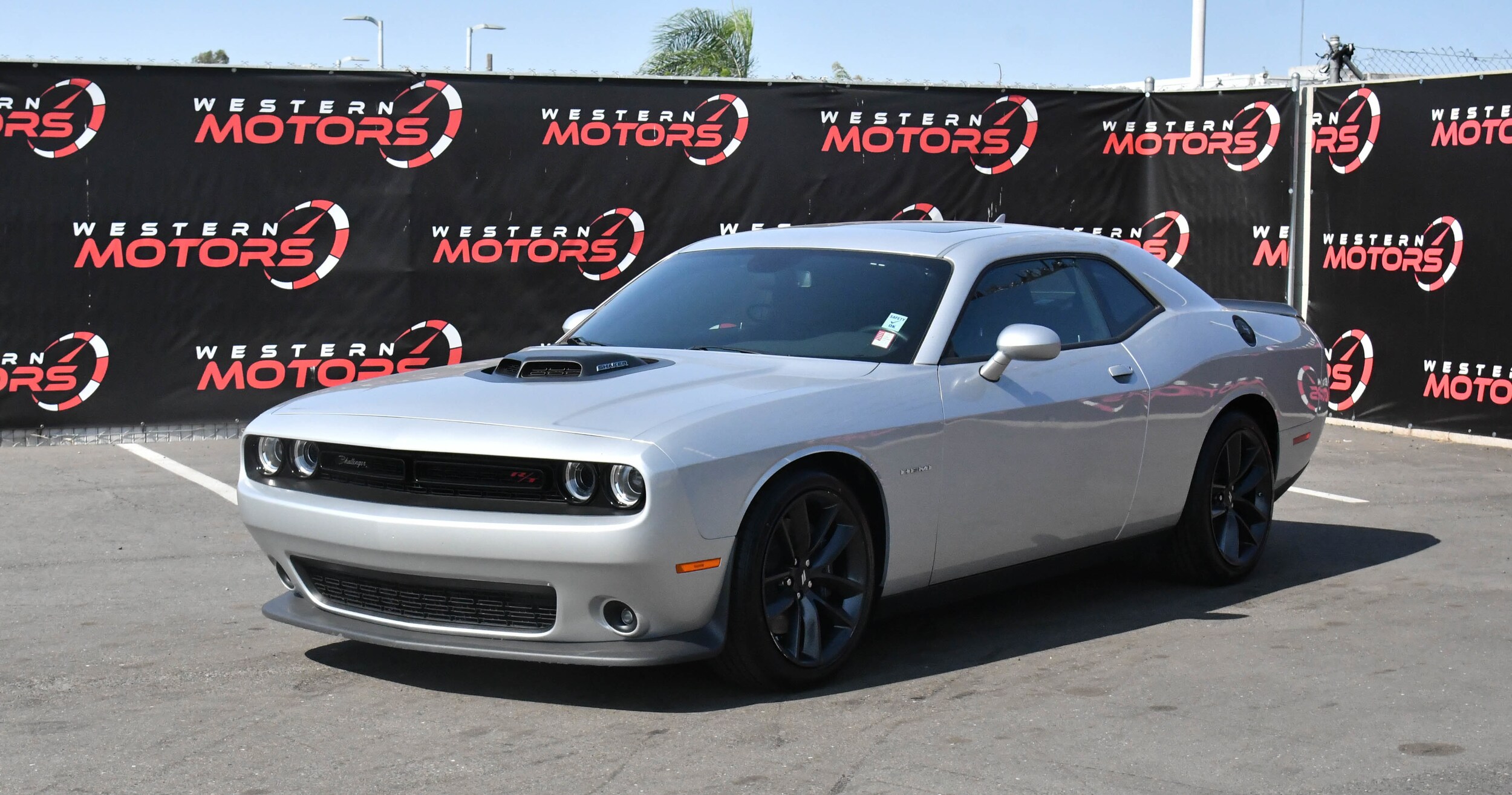 2022 Dodge Challenger R/T photo 2
