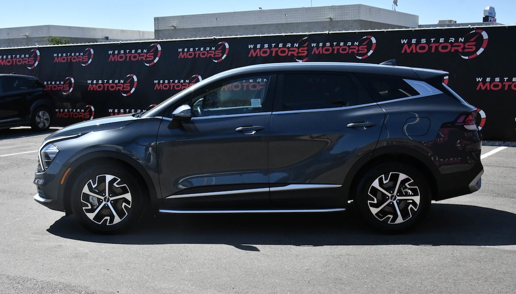 Used 2023 Kia Sportage EX SUV