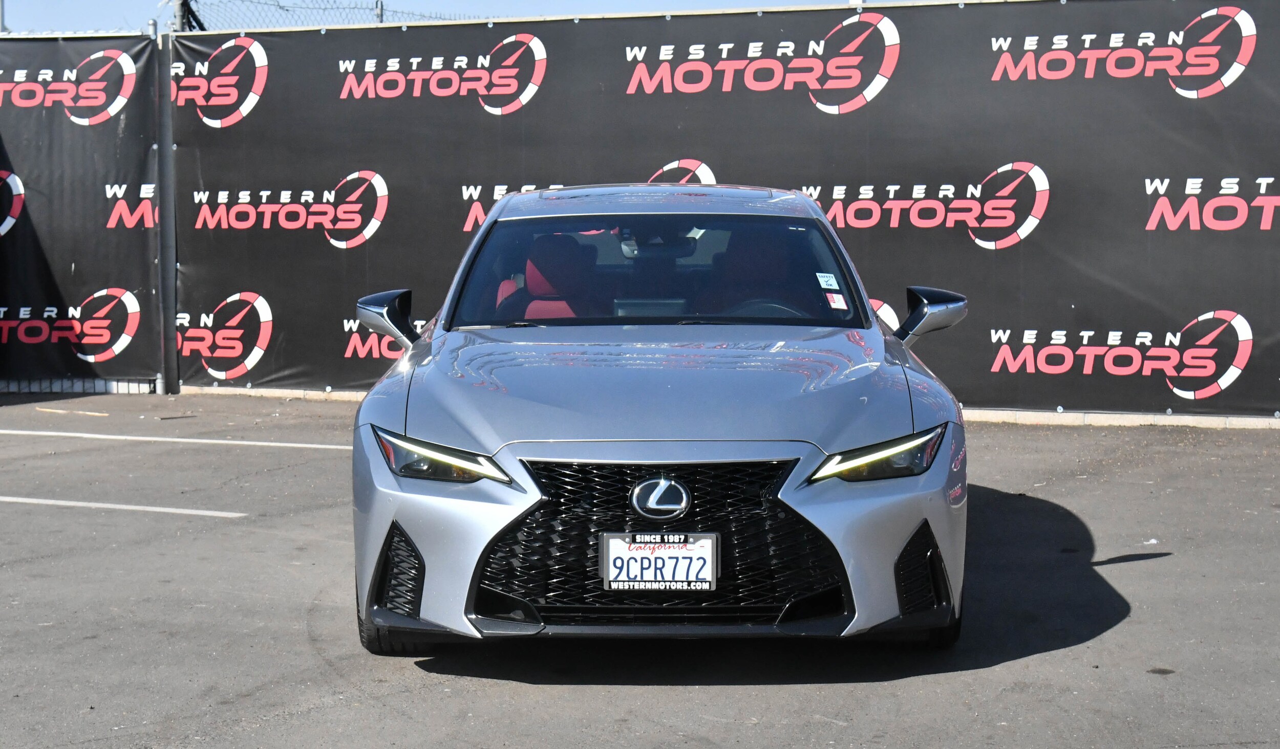 2022 Lexus IS 350 F SPORT photo 2