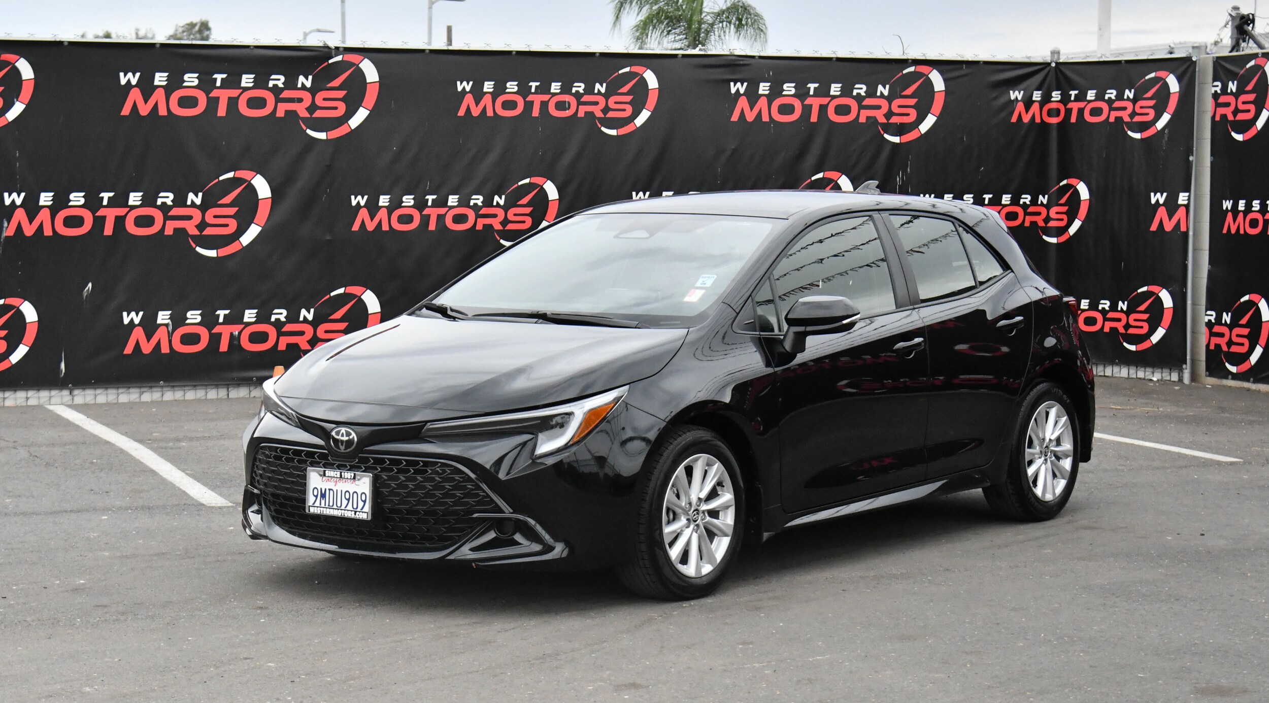 2024 Toyota Corolla SE photo 2
