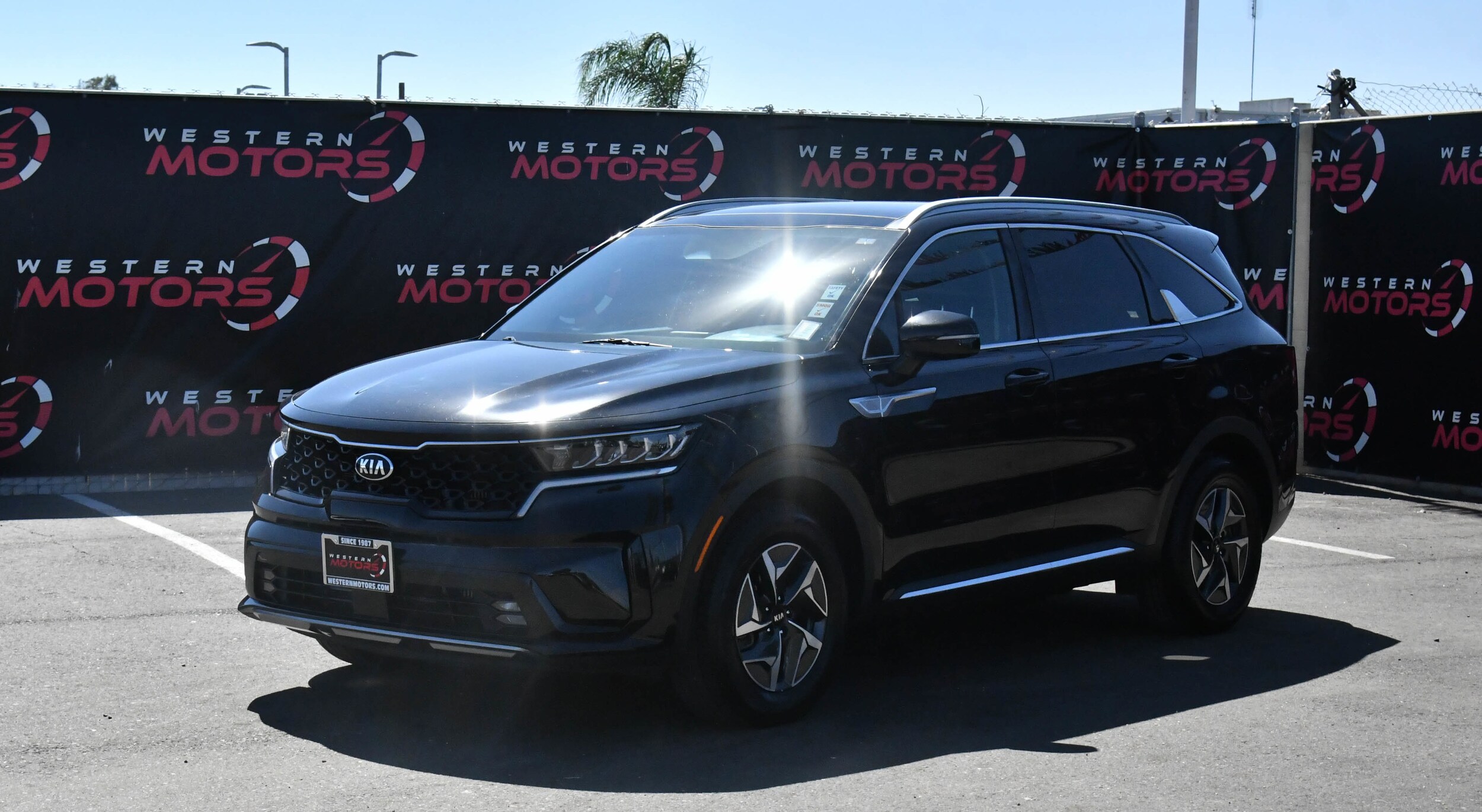 2021 Kia Sorento Hybrid EX photo 2