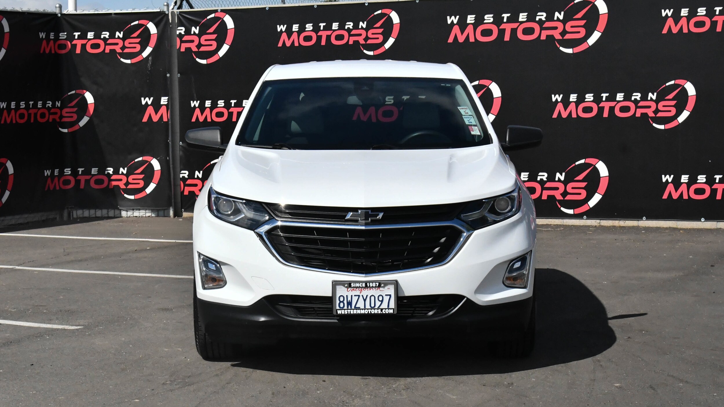 2021 Chevrolet Equinox LS photo 2