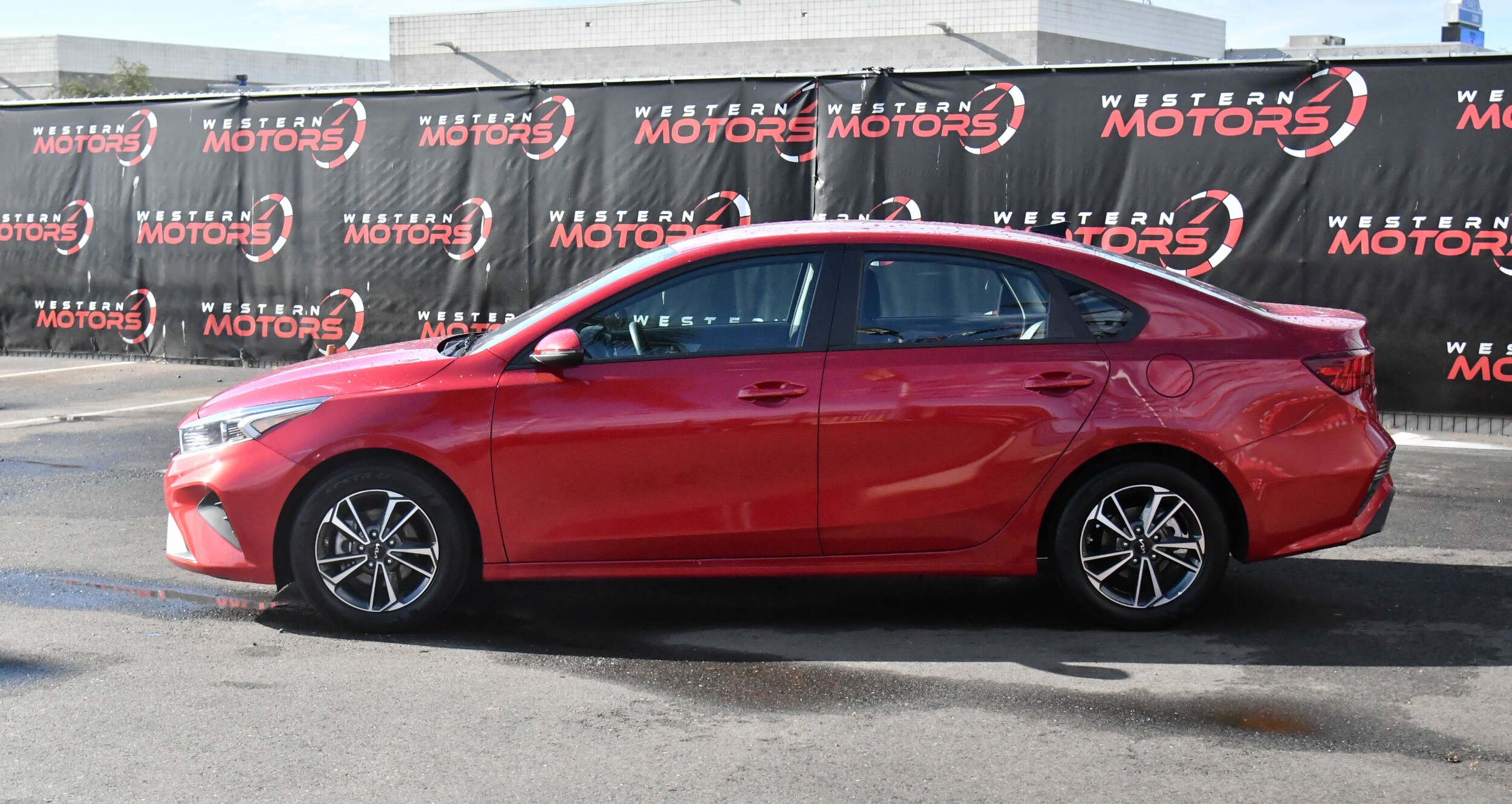 2023 Kia Forte LXS photo 4