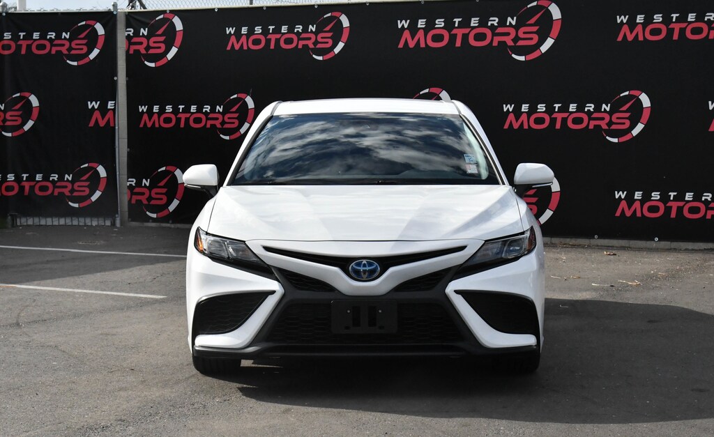 Used 2023 Toyota Camry SE Sedan 4D Sedan