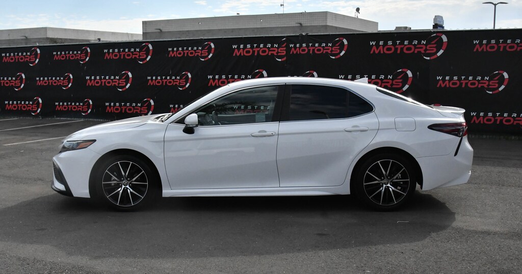 Used 2023 Toyota Camry SE Sedan 4D Sedan