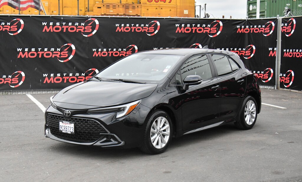 Used 2023 Toyota Corolla Hatchback SE Hatchback