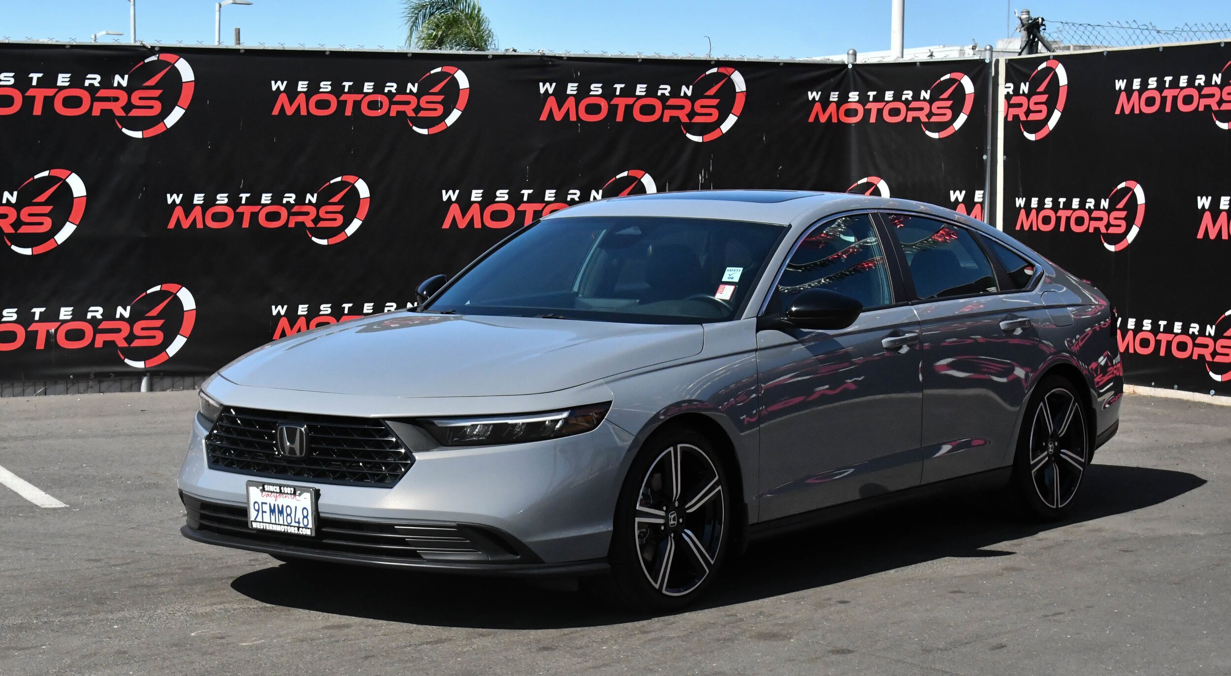 2023 Honda Accord Hybrid Sport photo 3