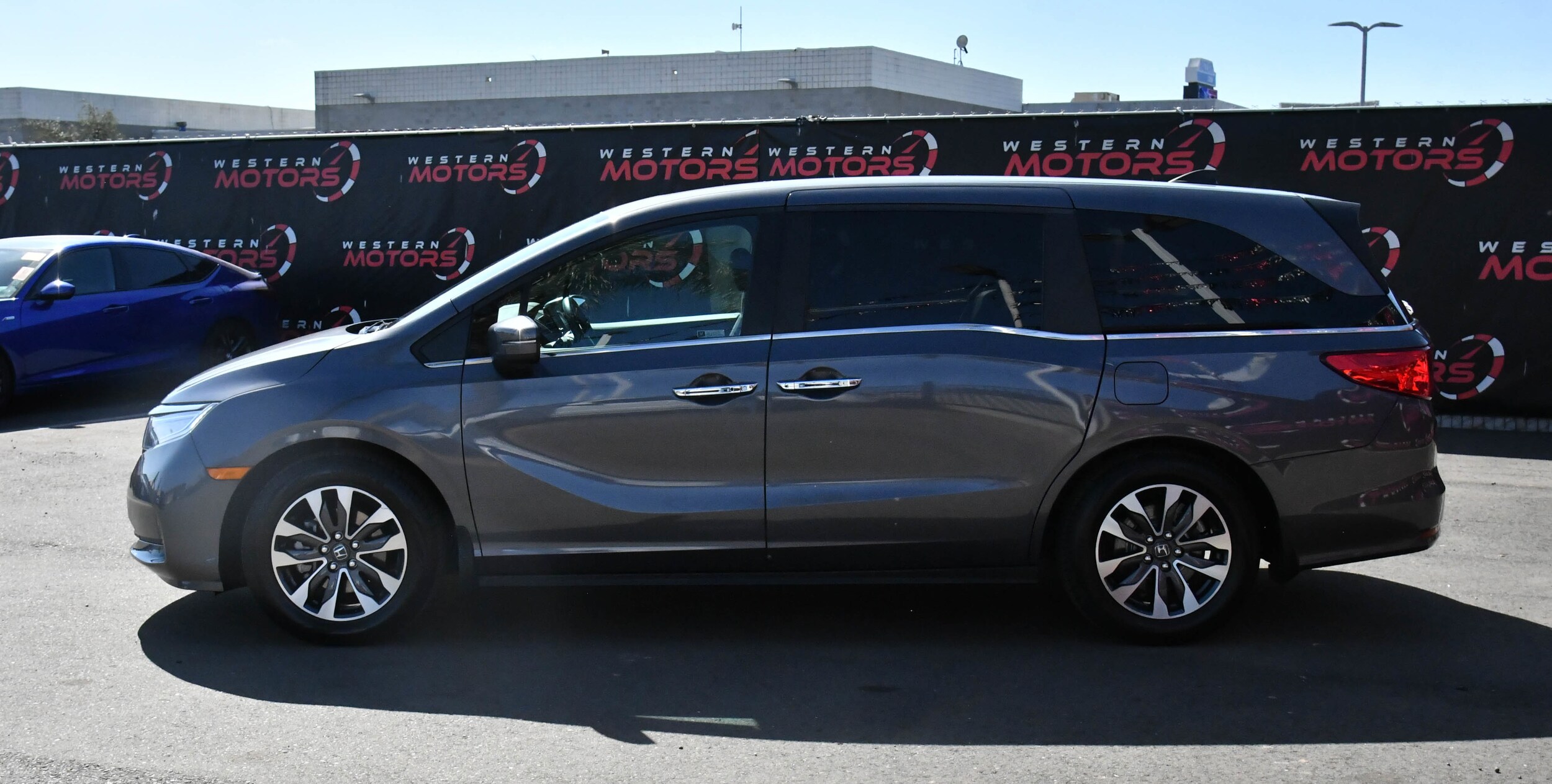 2023 Honda Odyssey EX-L photo 4