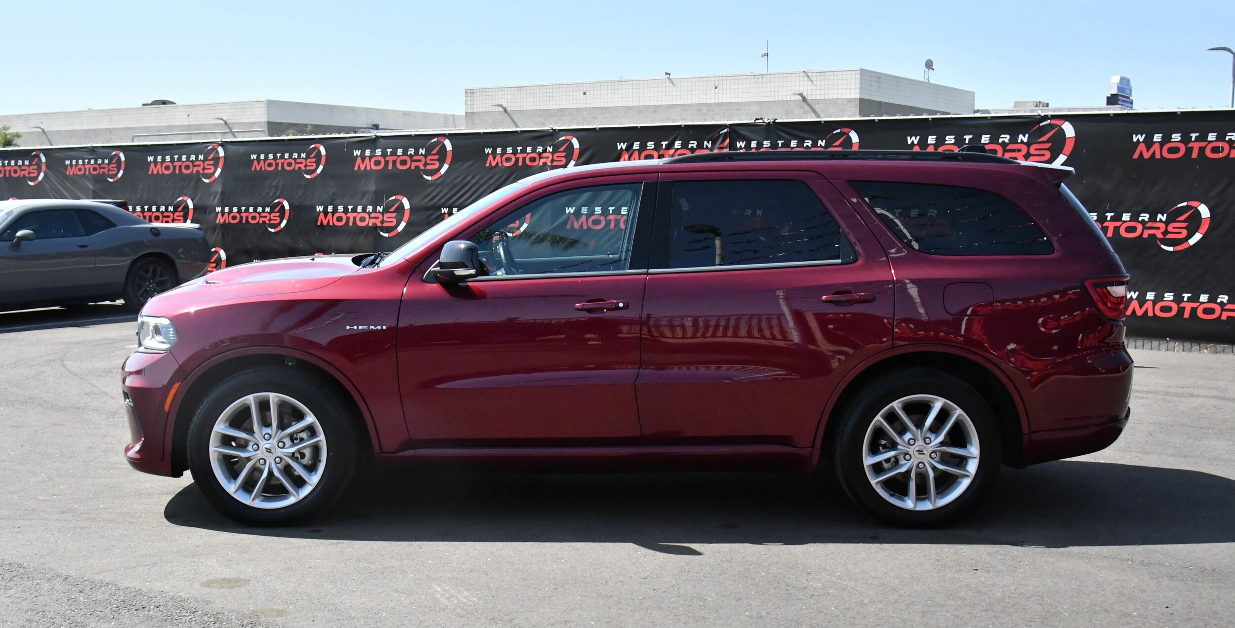 2023 Dodge Durango R/T Plus photo 3