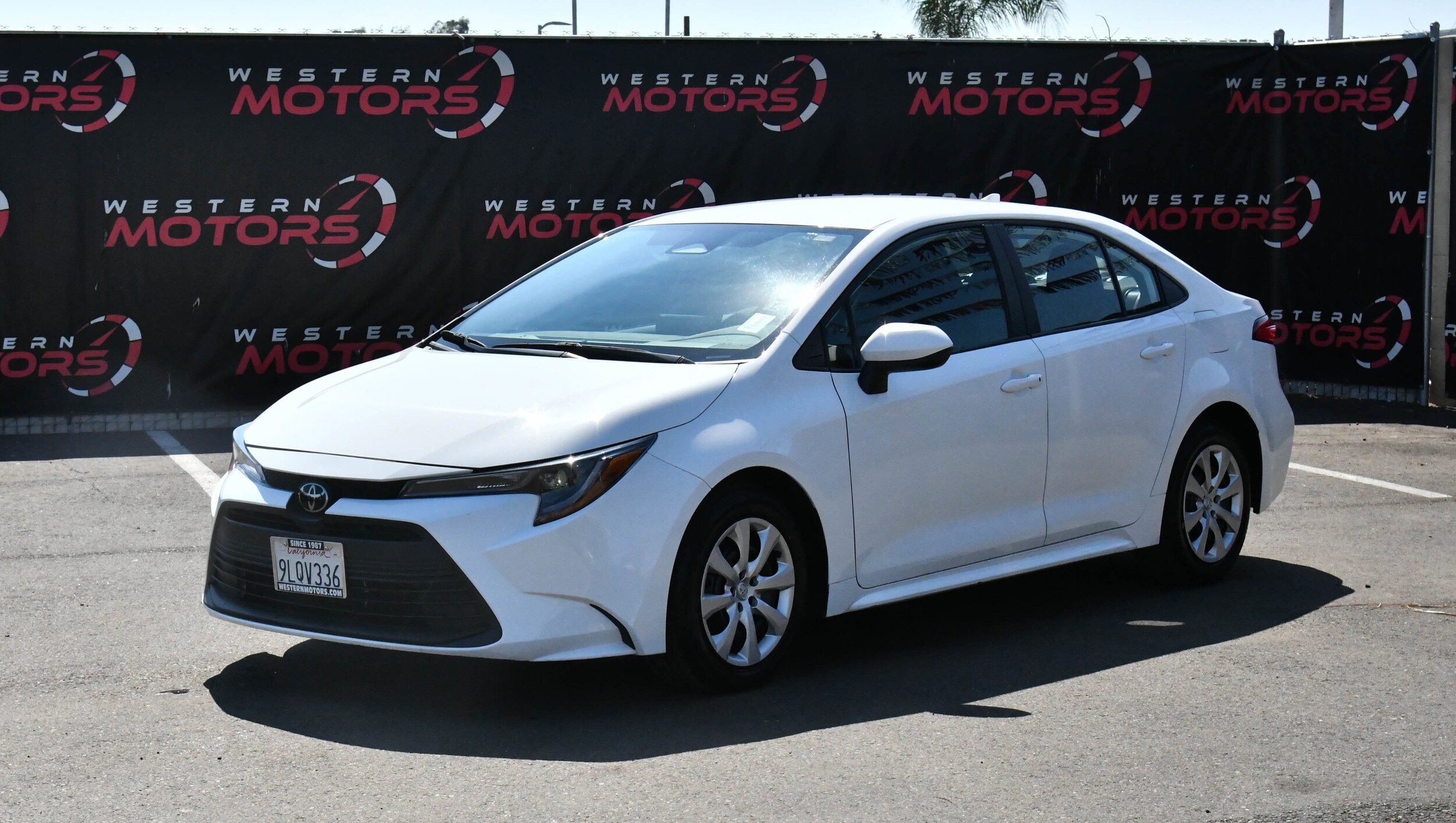 2024 Toyota Corolla LE photo 3