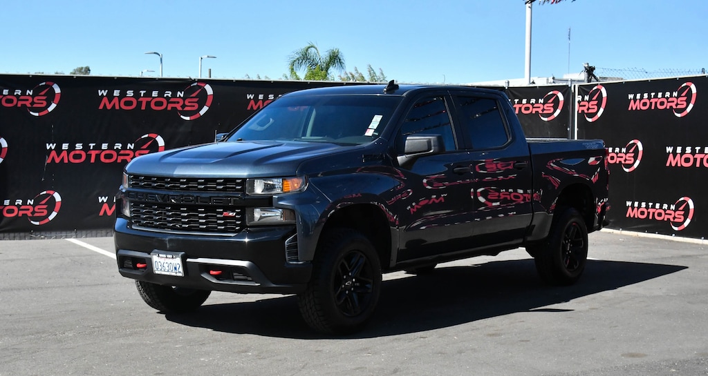 Used 2019 Chevrolet Silverado 1500 Custom Trail Boss Truck Crew Cab