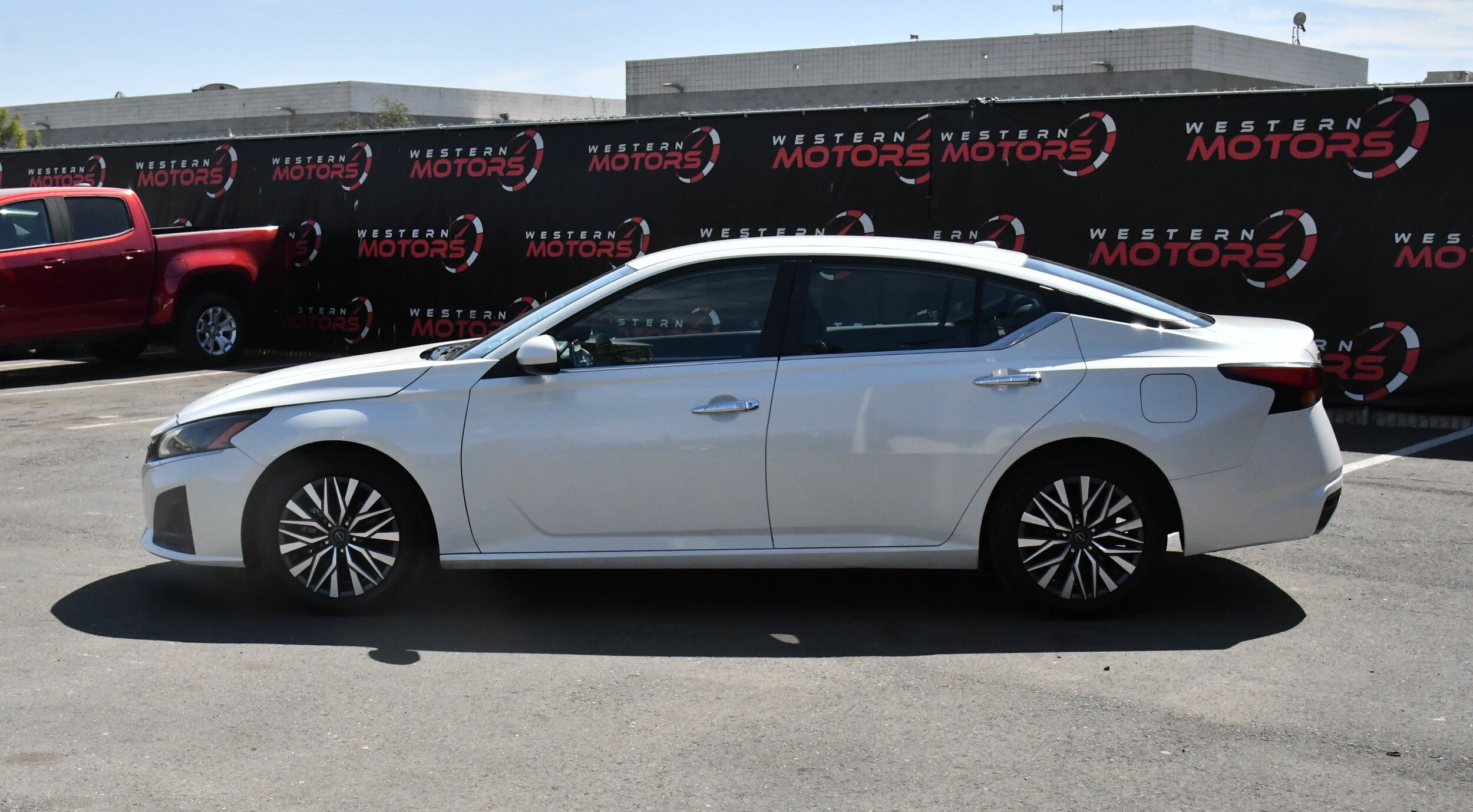 2023 Nissan Altima 2.5 SV photo 4