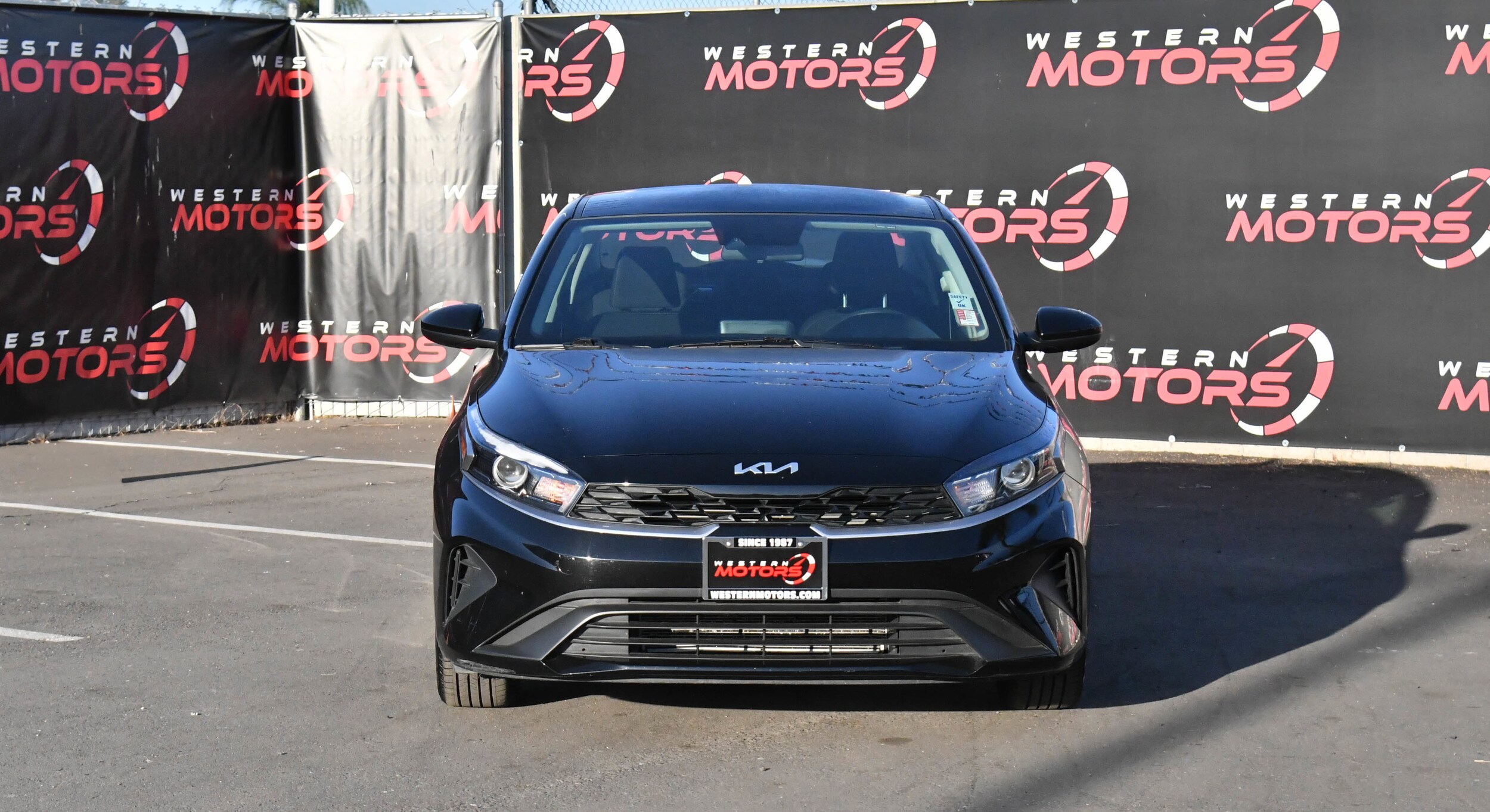 2024 Kia Forte LXS photo 2