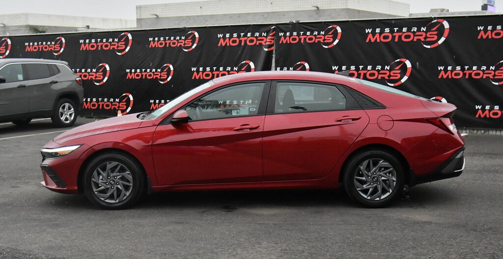 Used 2024 Hyundai Elantra SEL Sedan