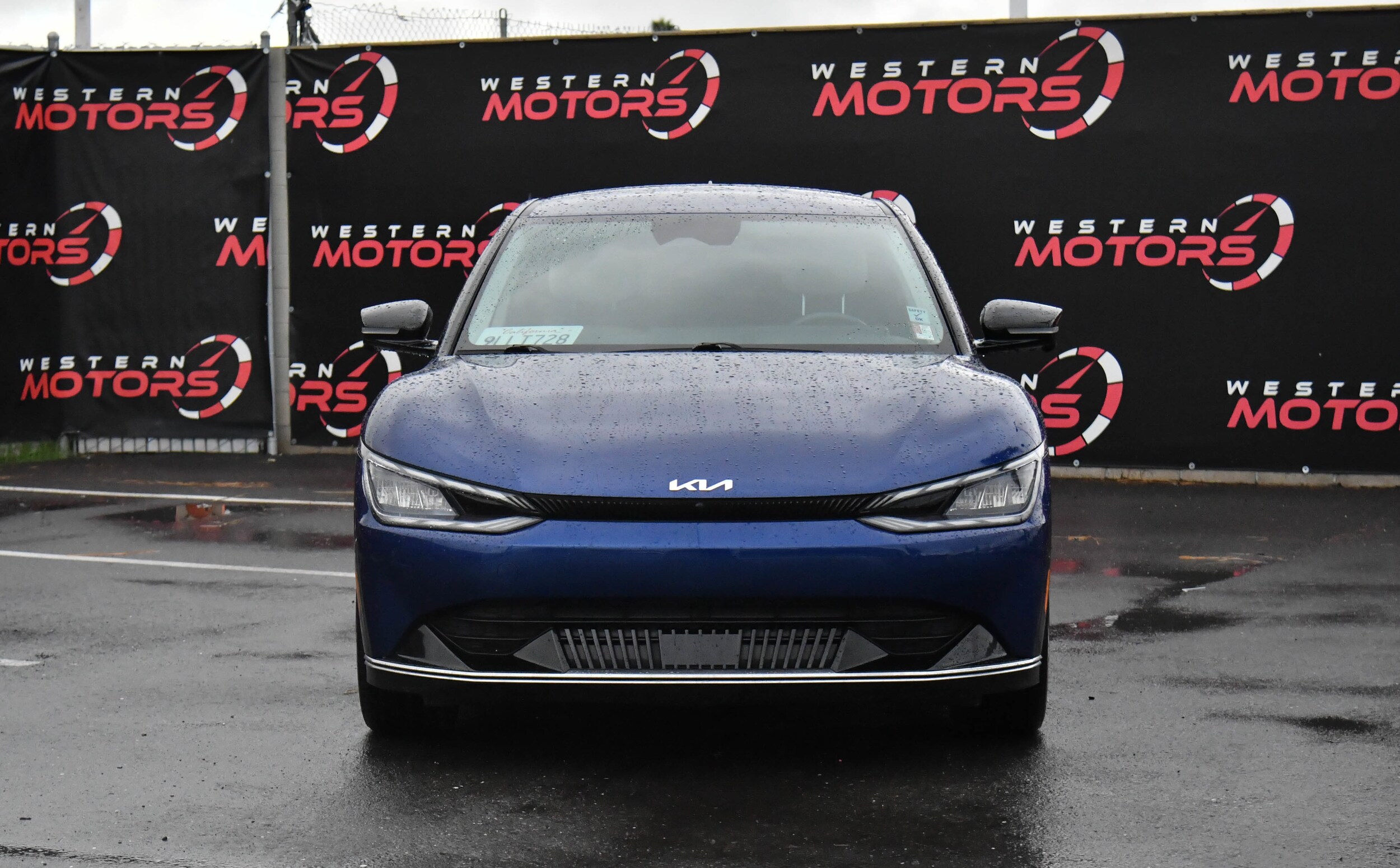 2024 Kia EV6 Wind photo 2