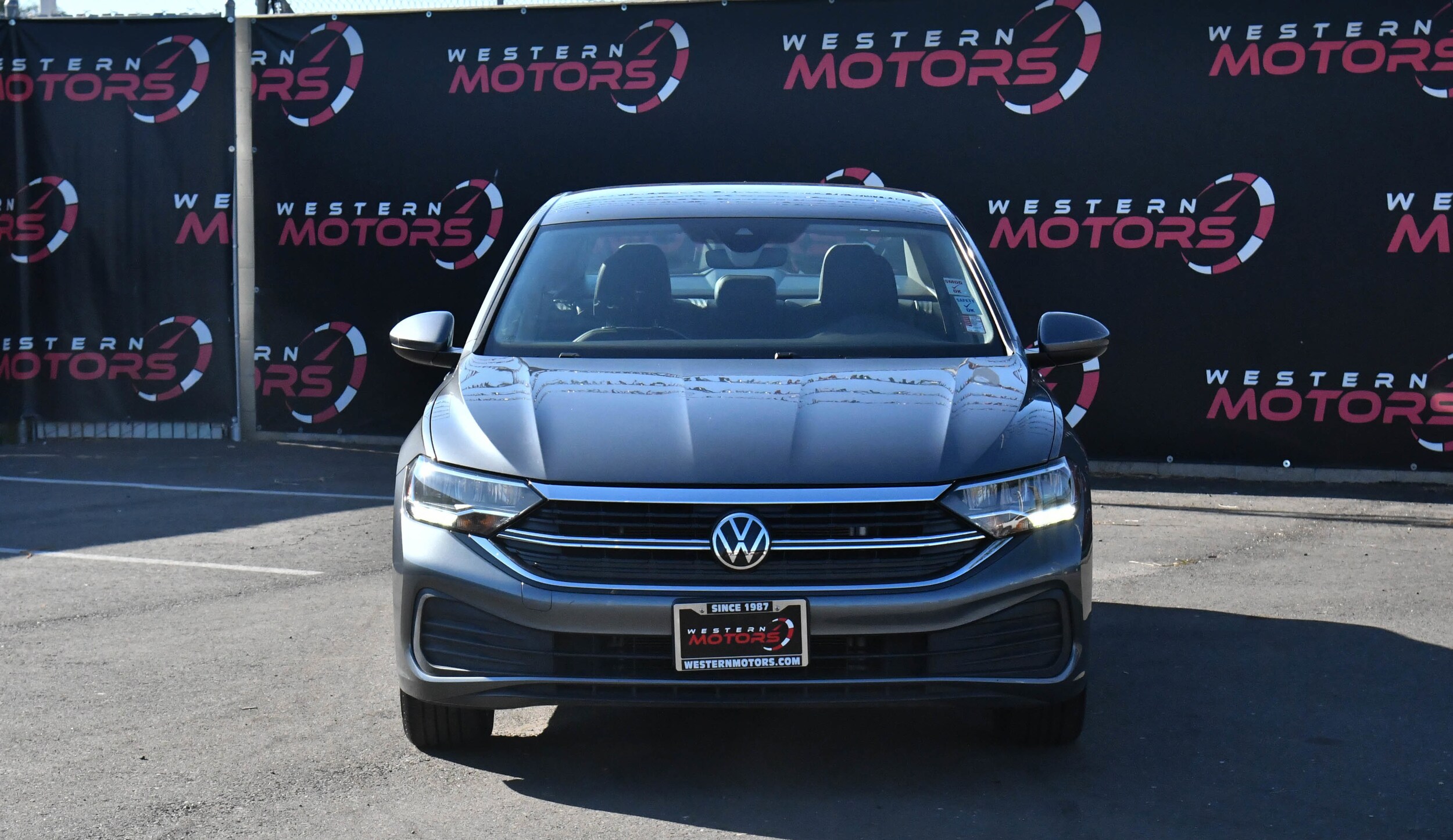 2024 Volkswagen Jetta SE photo 2