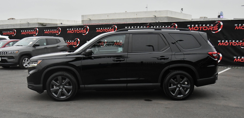 Used 2025 Honda Pilot Sport SUV