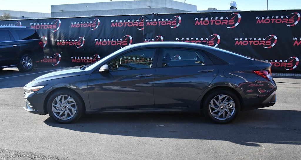 Used 2024 Hyundai Elantra SEL Sedan