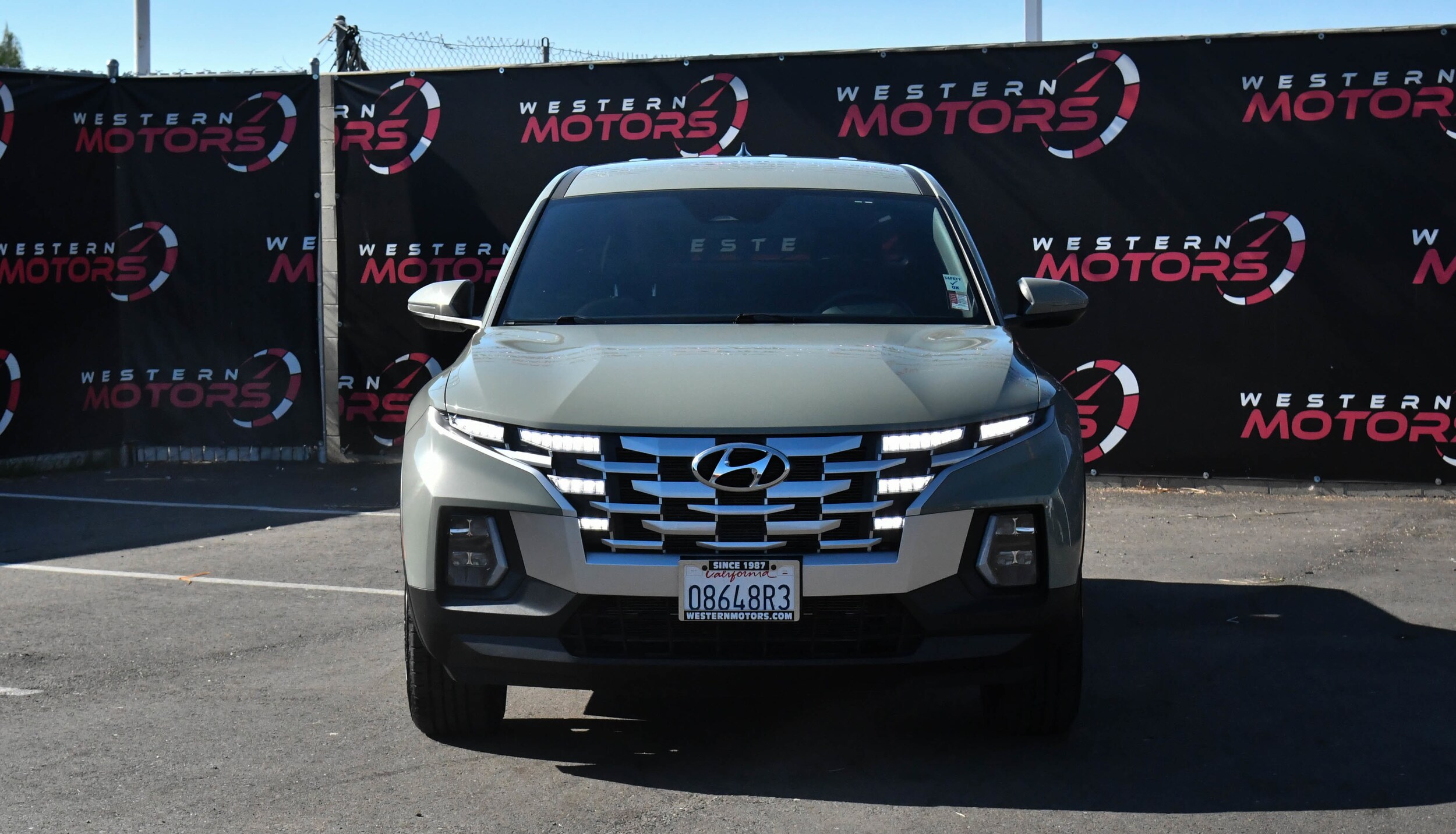 2024 Hyundai Santa Cruz SEL photo 2