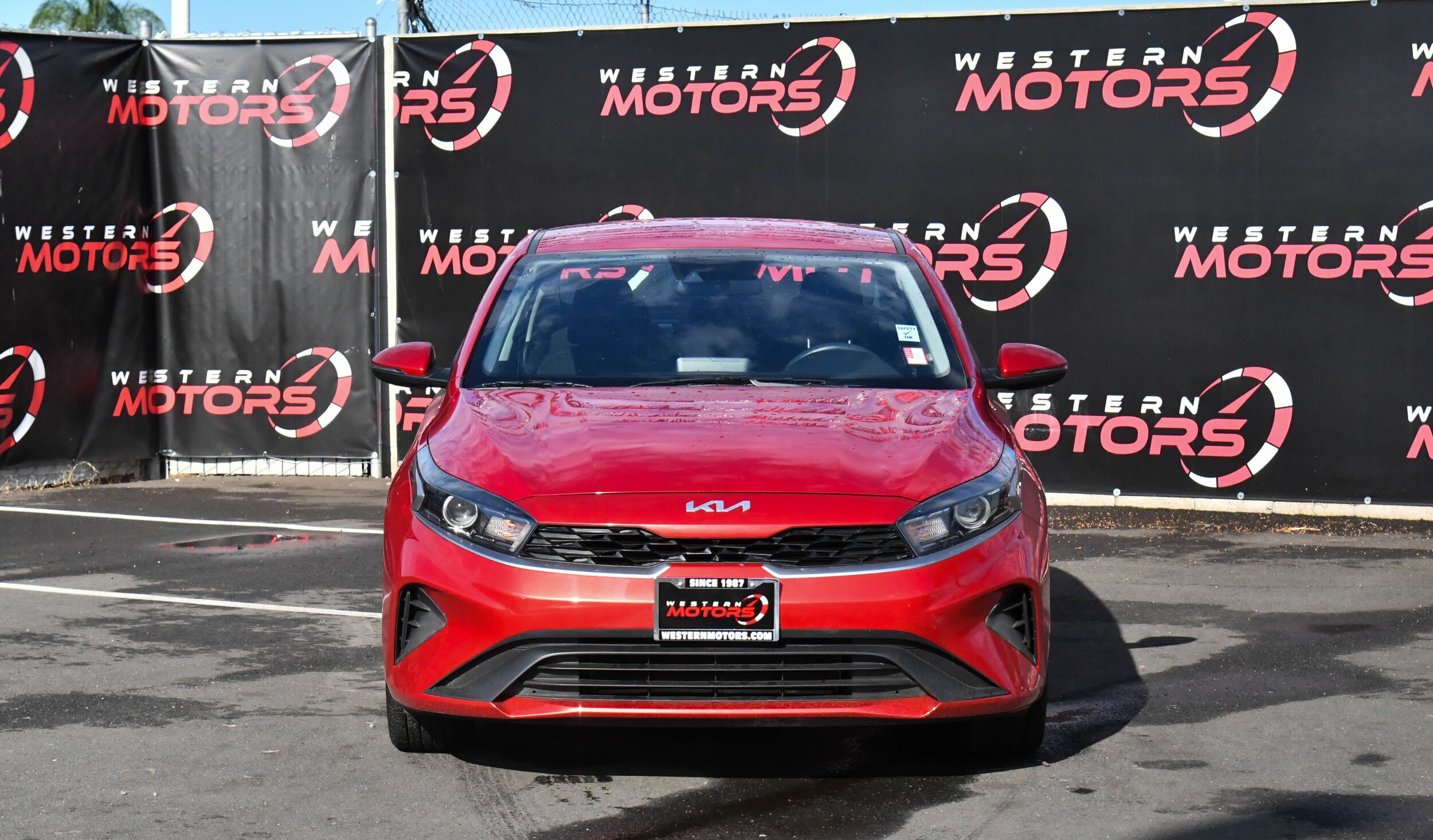2023 Kia Forte LXS photo 2
