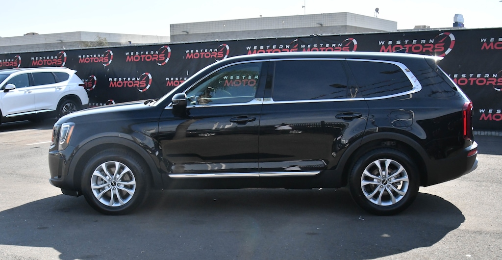 Used 2022 Kia Telluride LX SUV