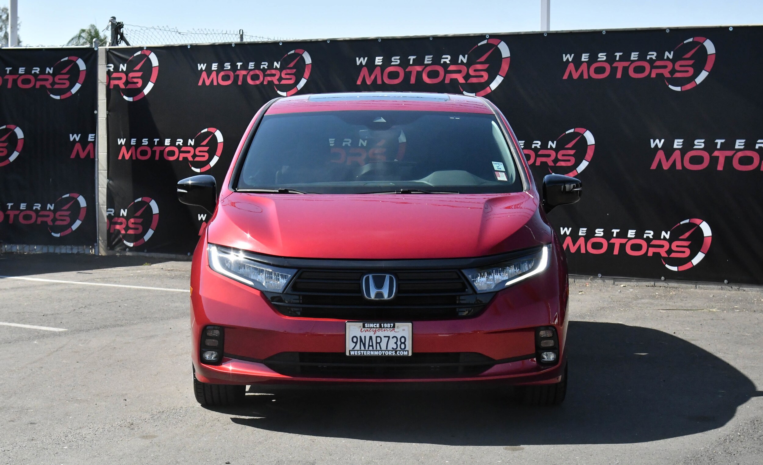 2024 Honda Odyssey Sport photo 2