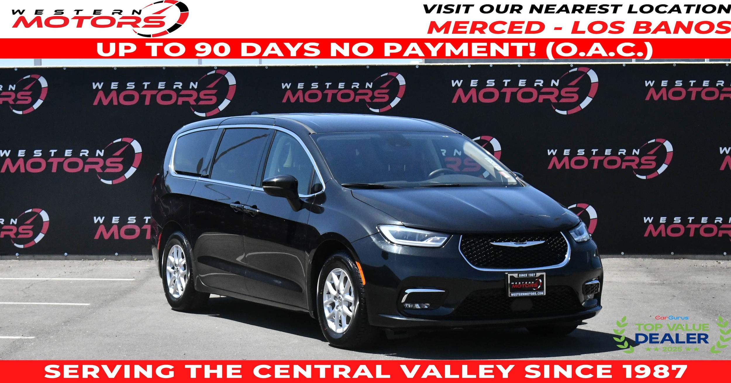 2023 Chrysler Pacifica Touring L's photo