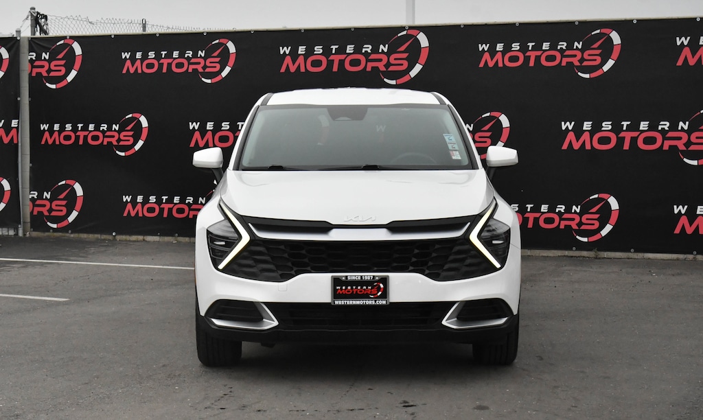 Used 2024 Kia Sportage LX SUV