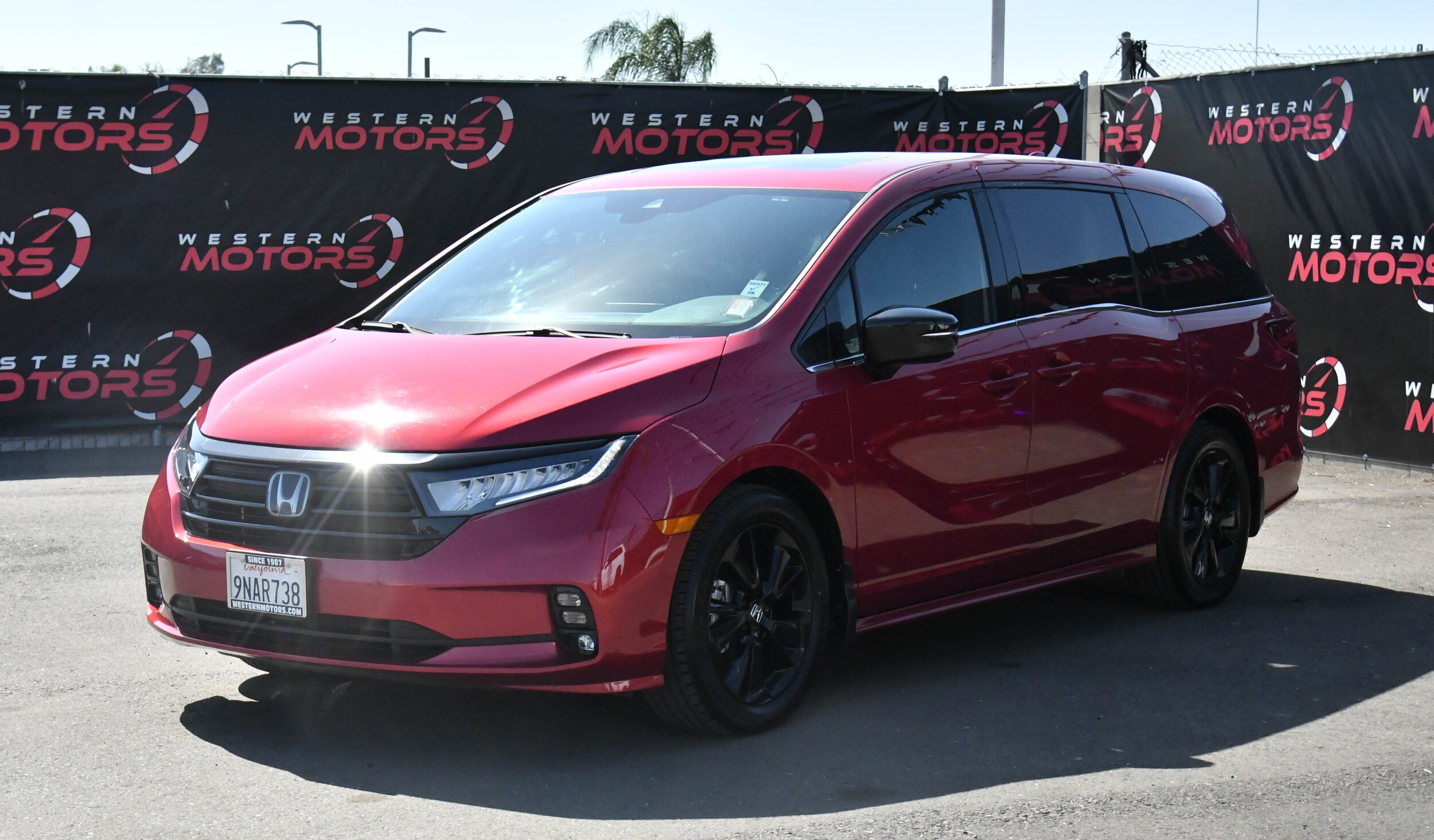 2024 Honda Odyssey Sport photo 3