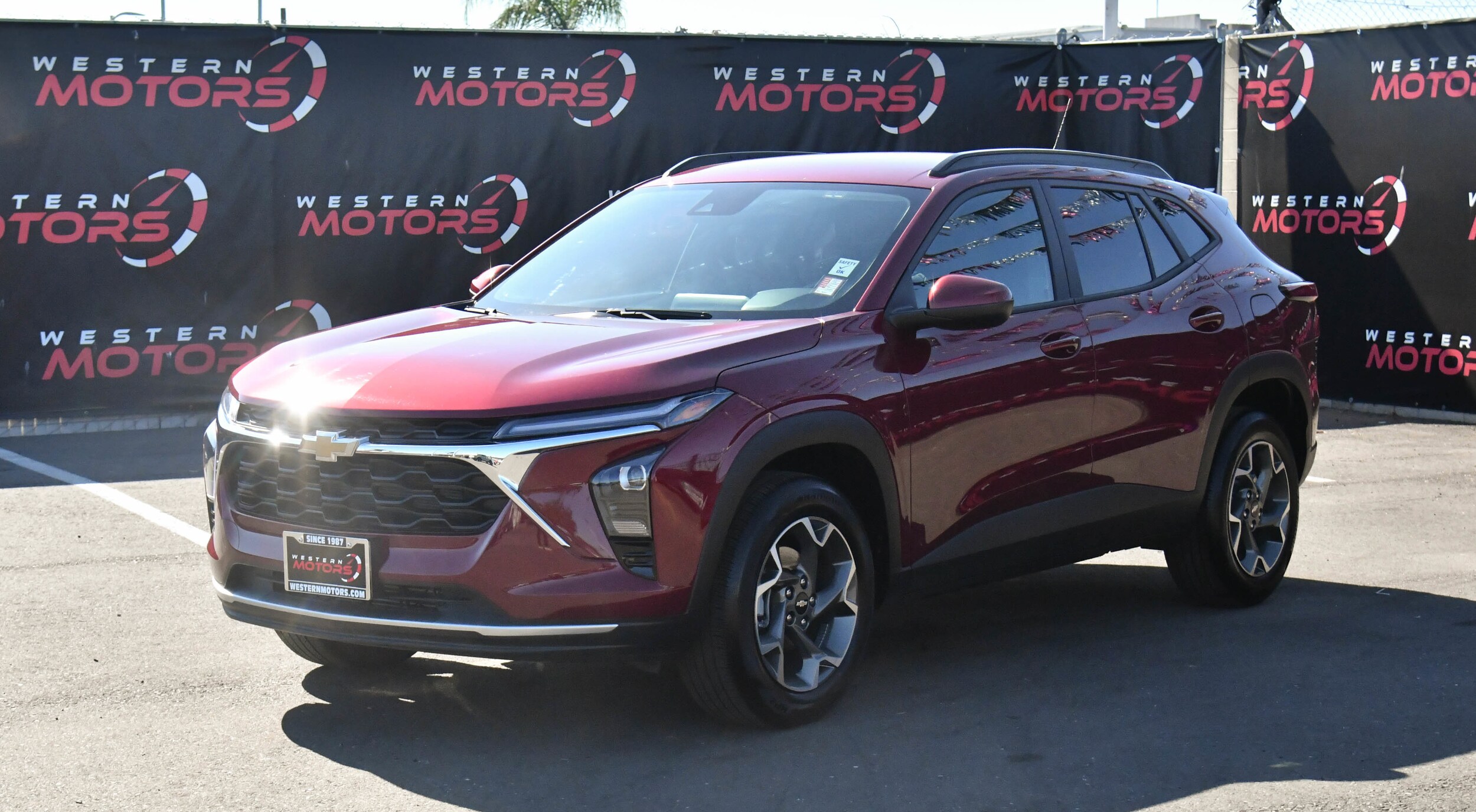 2025 Chevrolet Trax LT photo 3