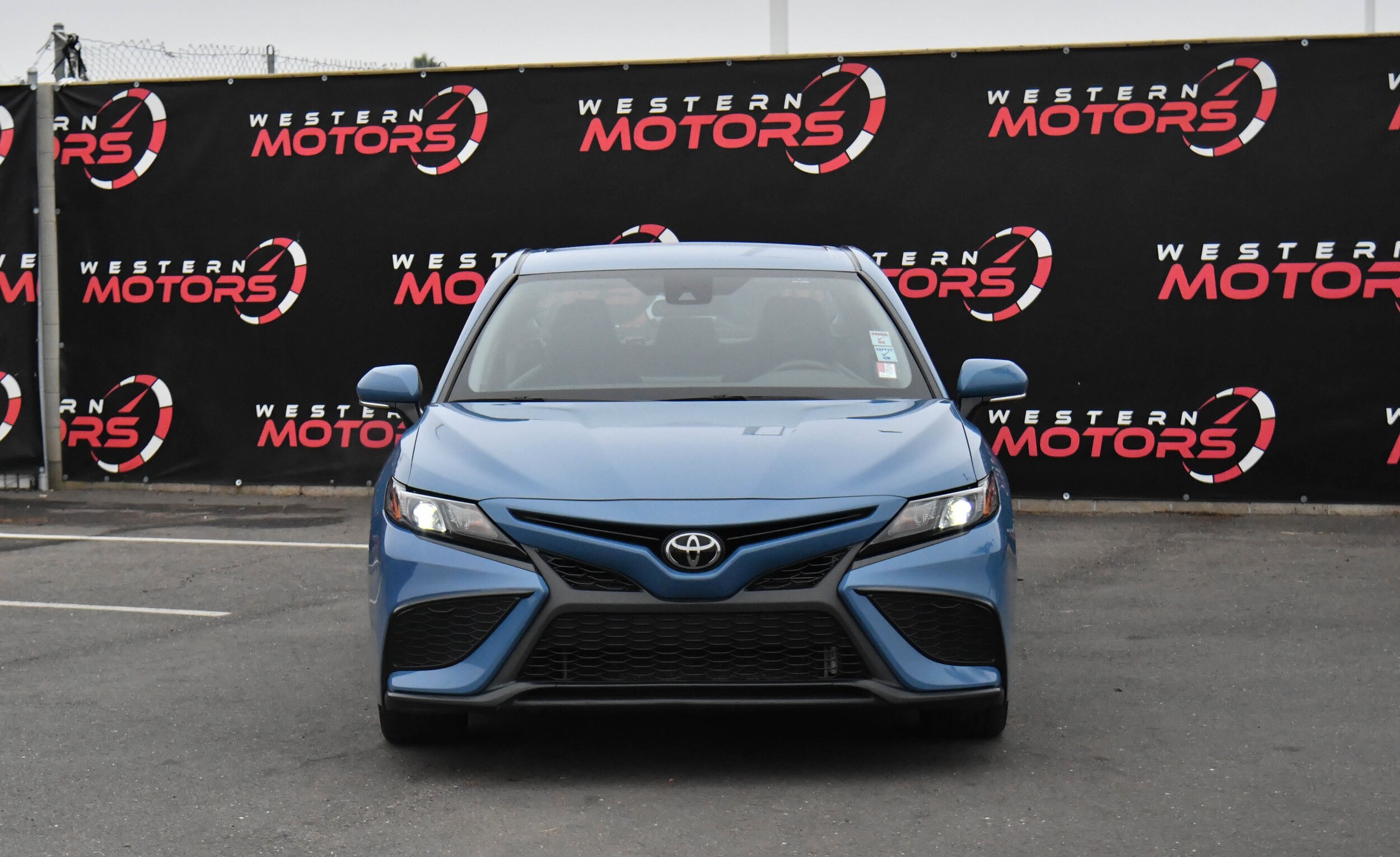 2024 Toyota Camry SE photo 2