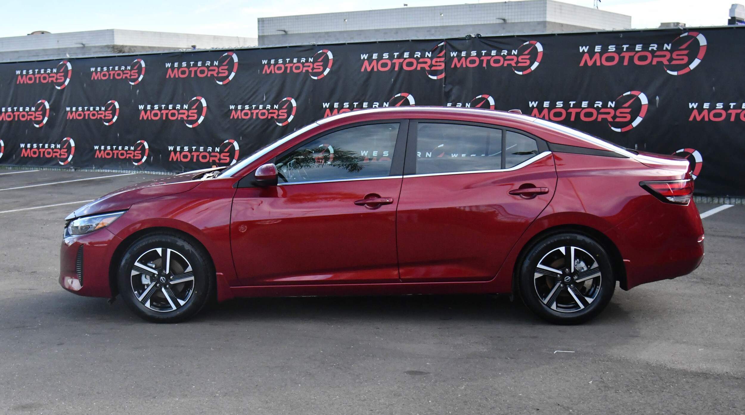 2025 Nissan Sentra SV photo 4