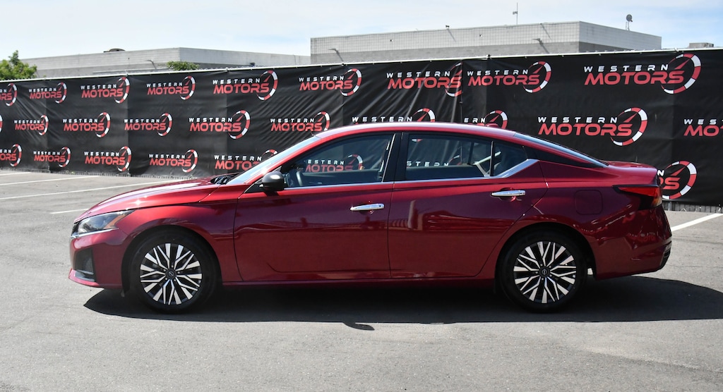 Used 2025 Nissan Altima SV Sedan