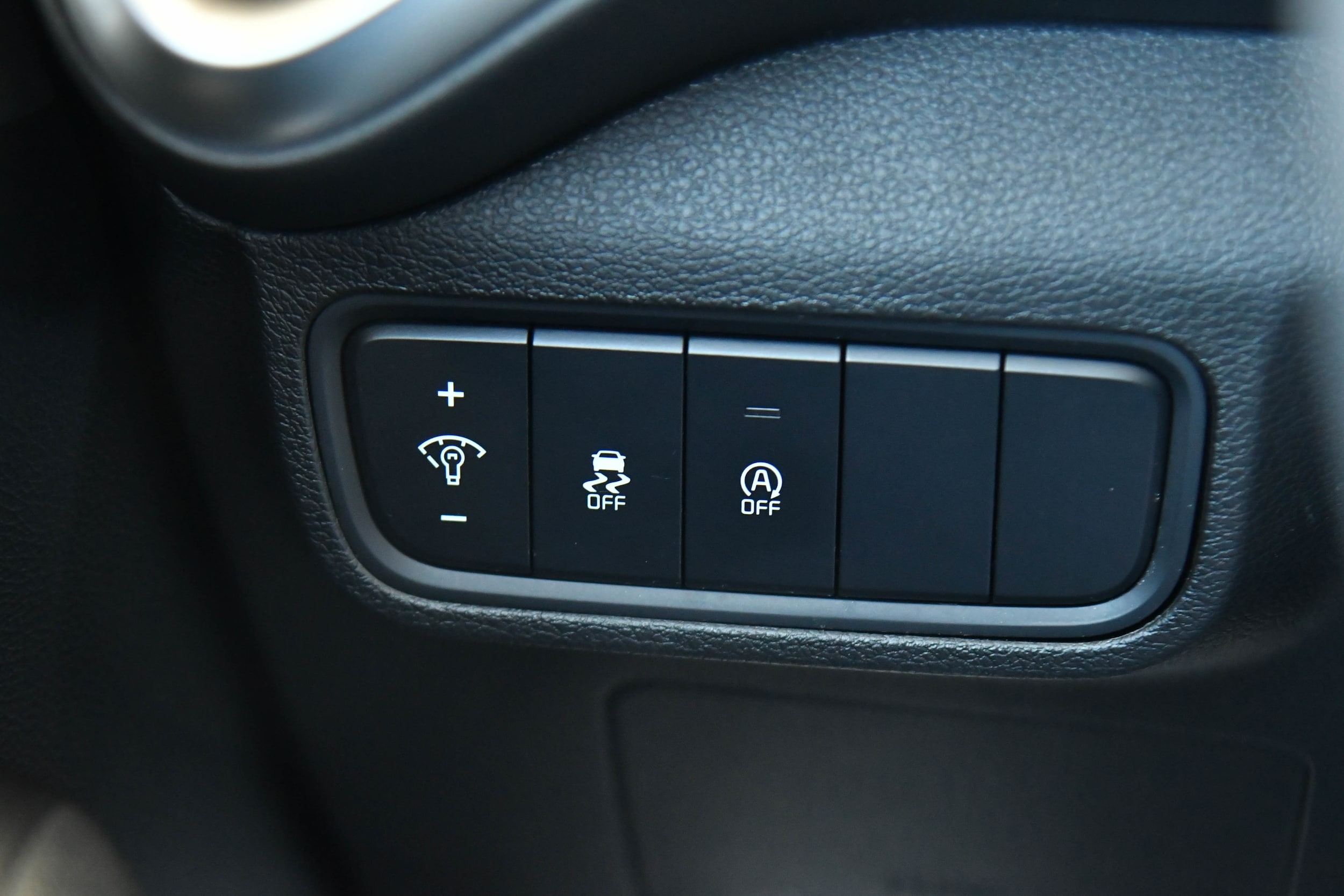 2024 Kia Soul LX - Photo 23