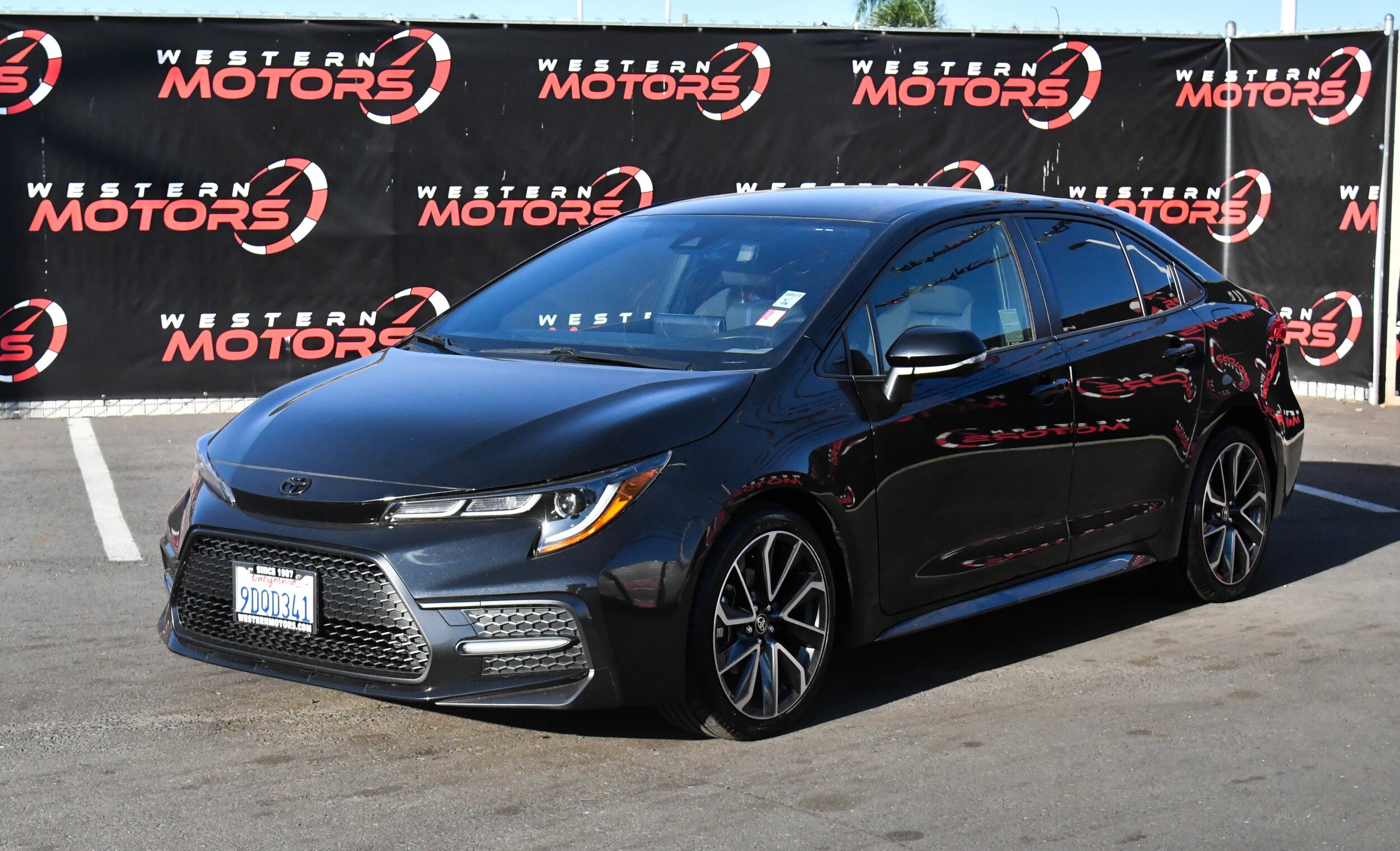 2022 Toyota Corolla SE photo 3