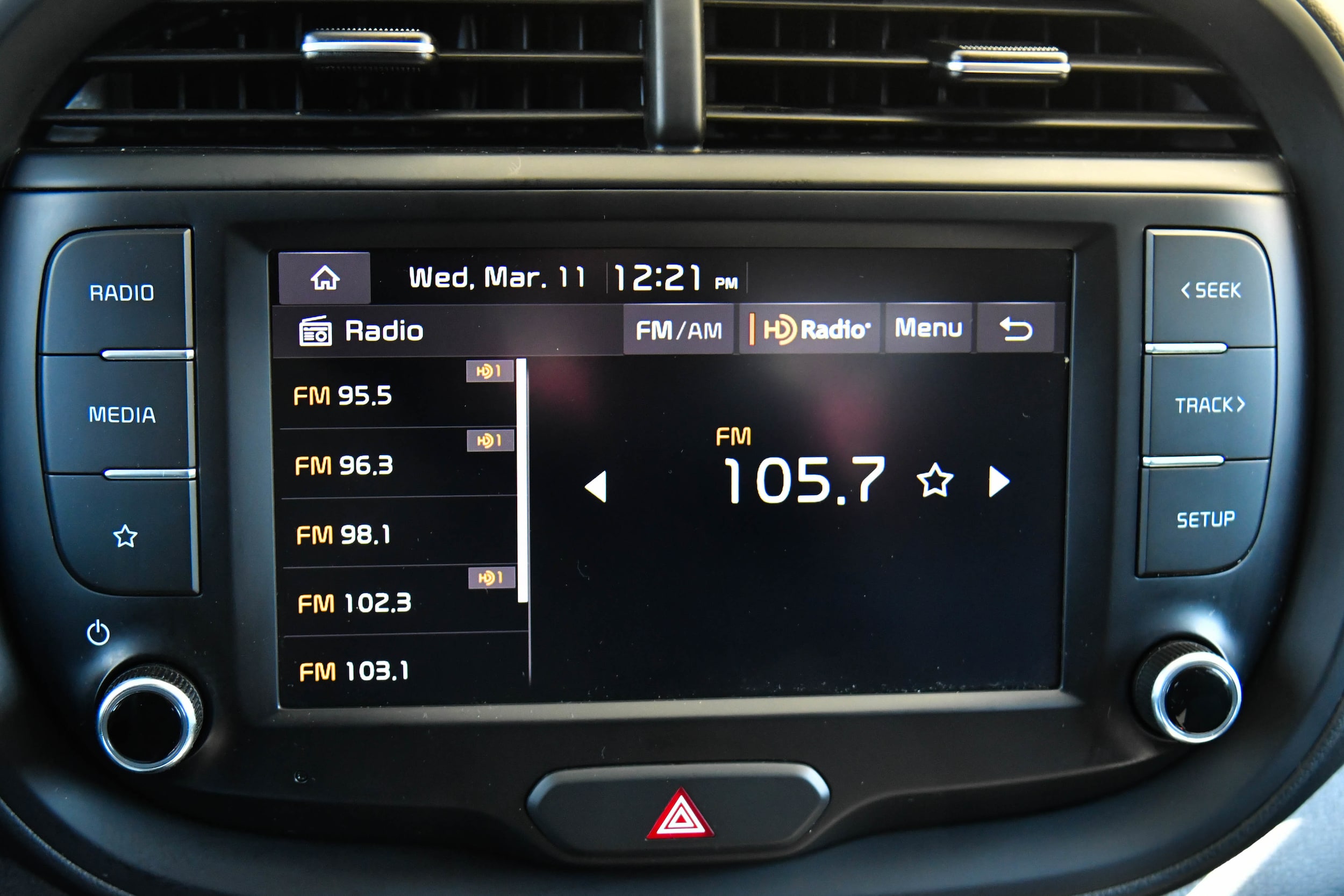 2024 Kia Soul LX - Photo 15