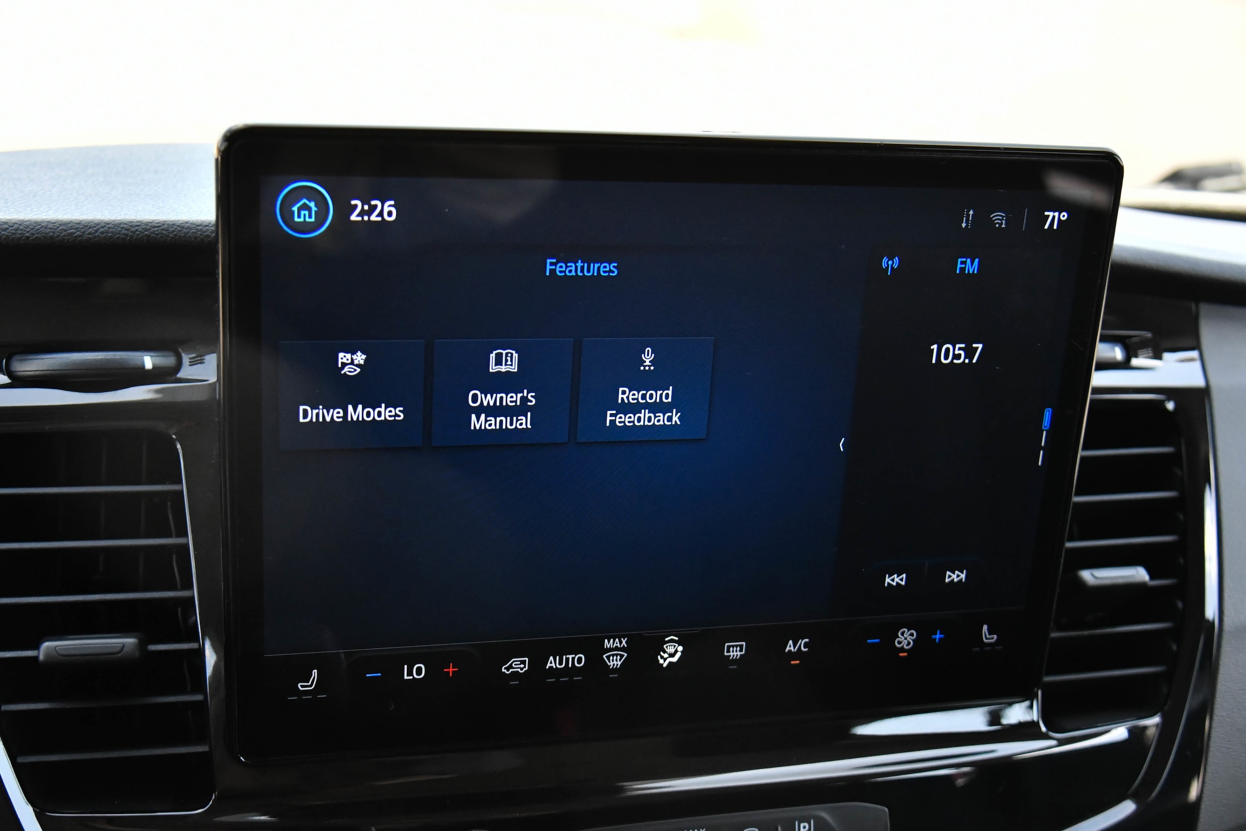 2023 Ford Transit Passenger Van XLT - Photo 19