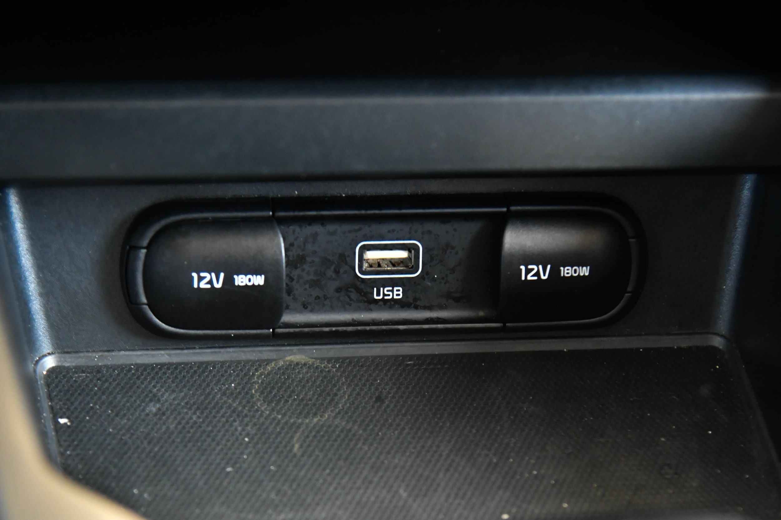 2024 Kia Soul LX - Photo 17