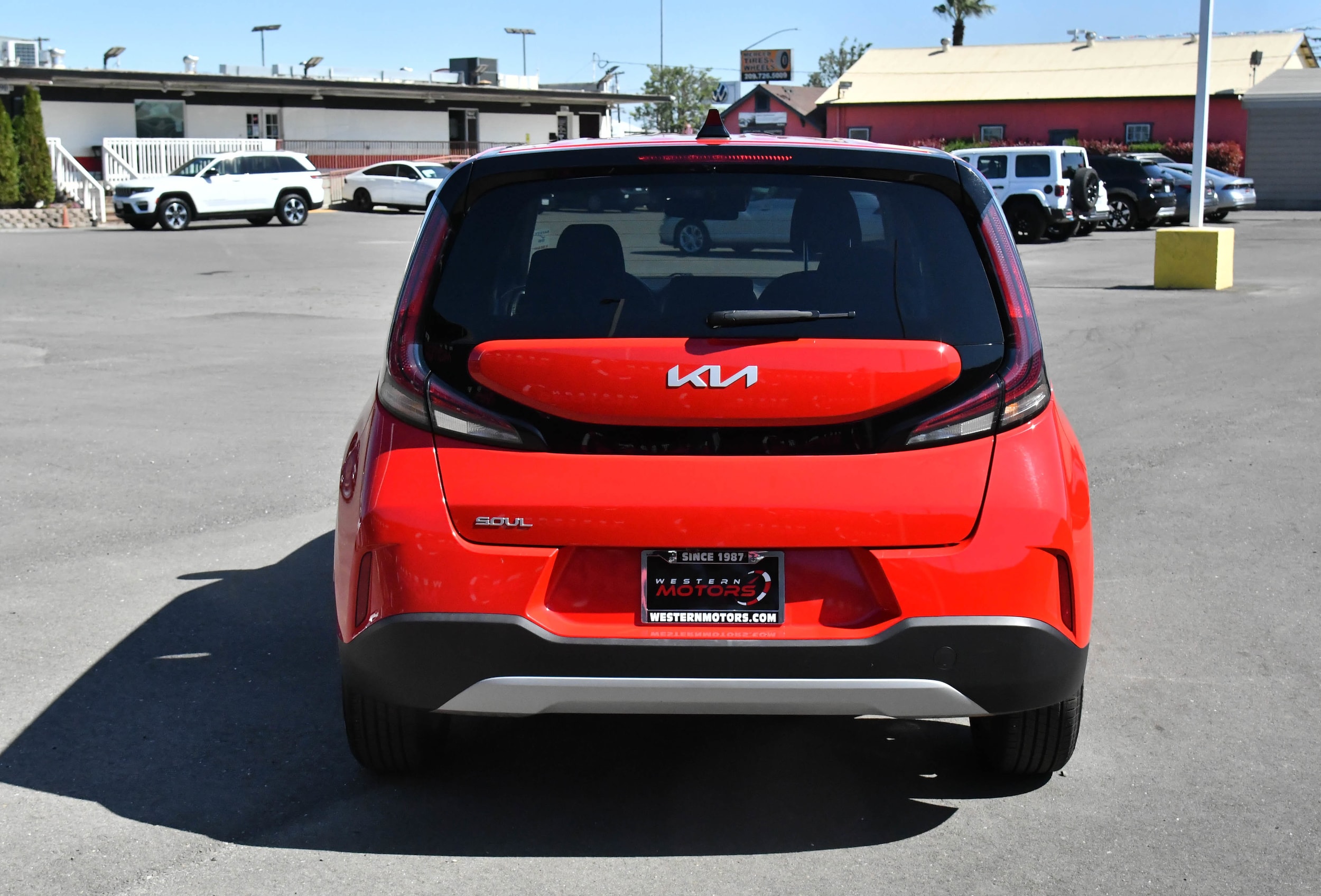 2024 Kia Soul LX - Photo 6
