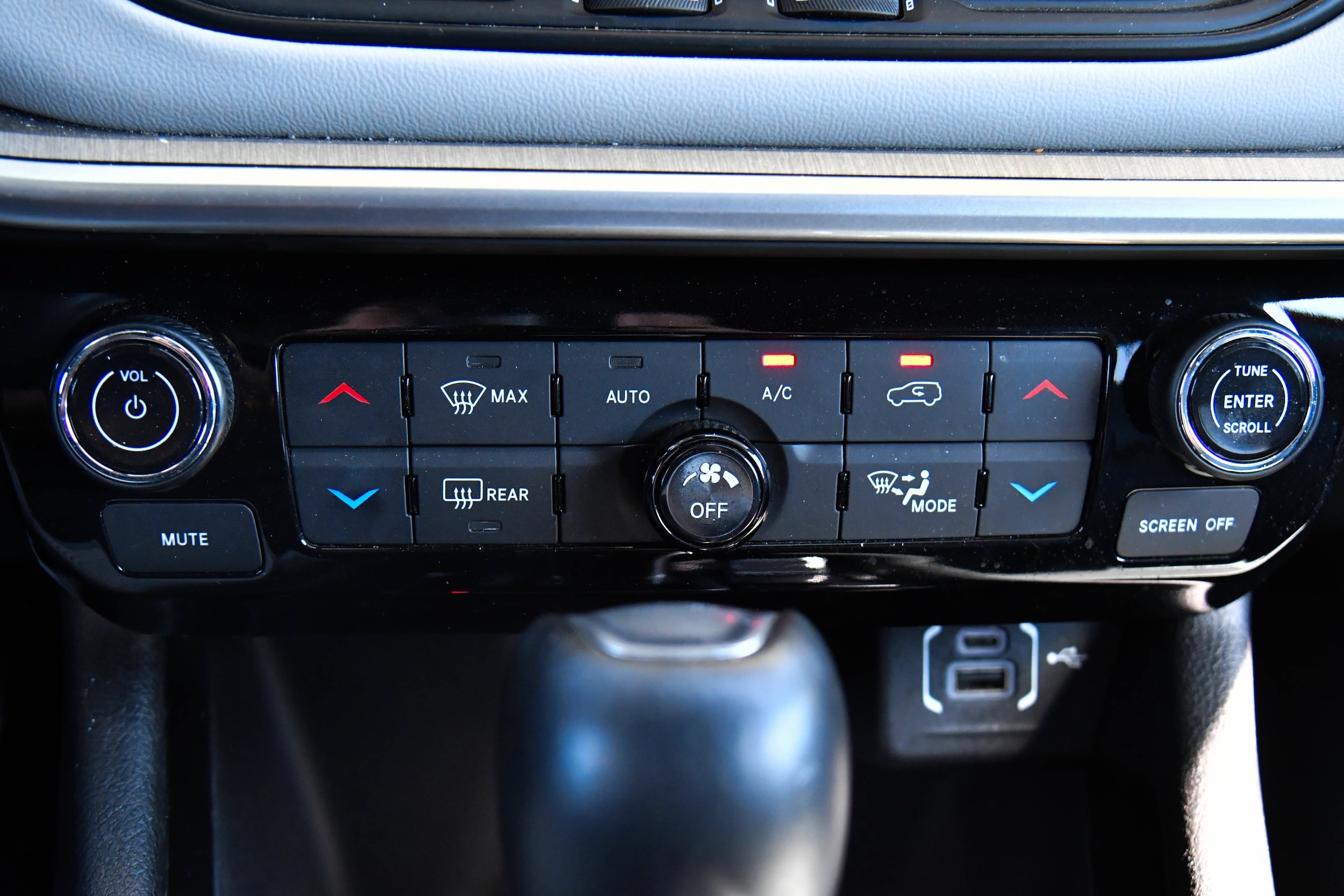 2025 Jeep Compass Limited - Photo 24
