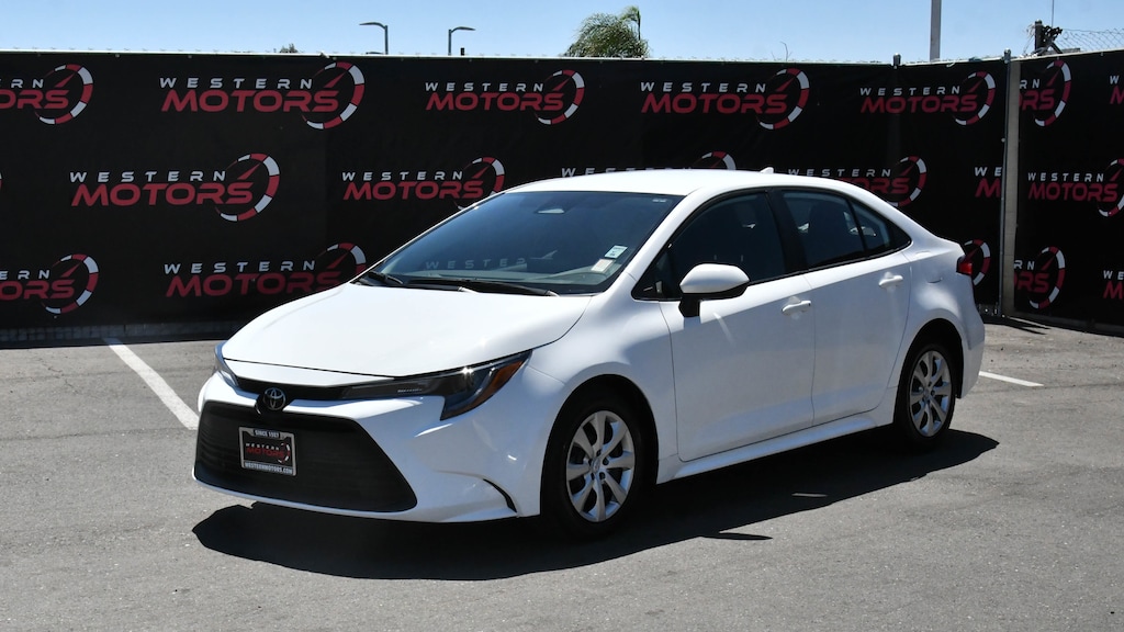 Used 2025 Toyota Corolla LE Sedan