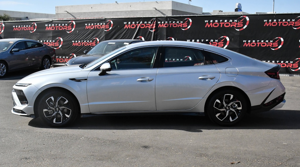 Used 2024 Hyundai Sonata SEL Sedan