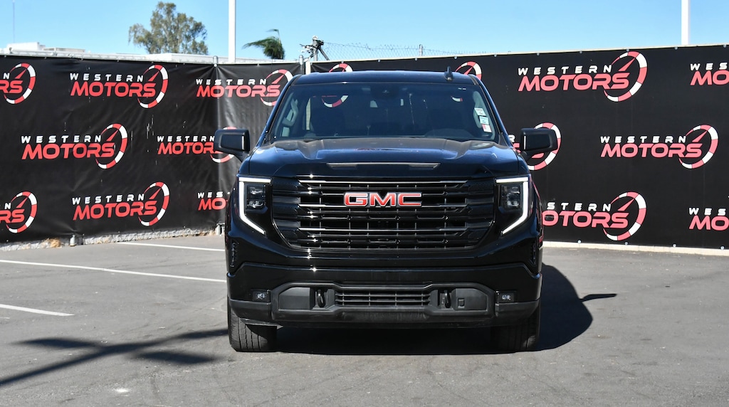 Used 2023 GMC Sierra 1500 Elevation 4WD Crew Cab 147 Elevation w/3SB