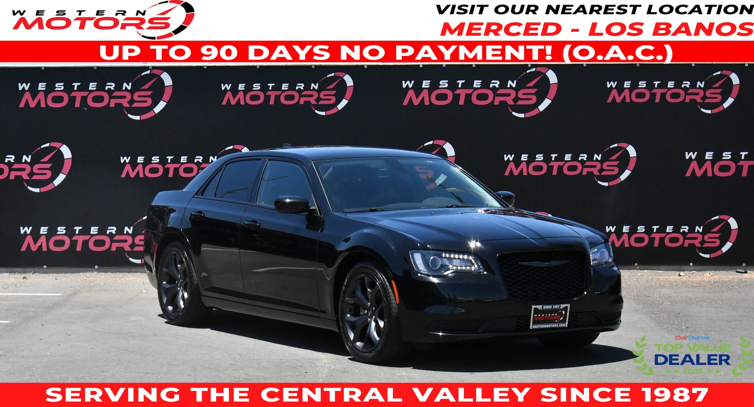 2021 Chrysler 300 Touring's photo