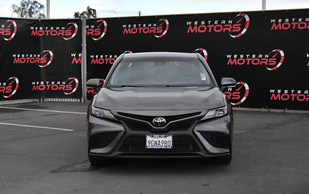 Used 2023 Toyota Camry SE Sedan 4D Sedan