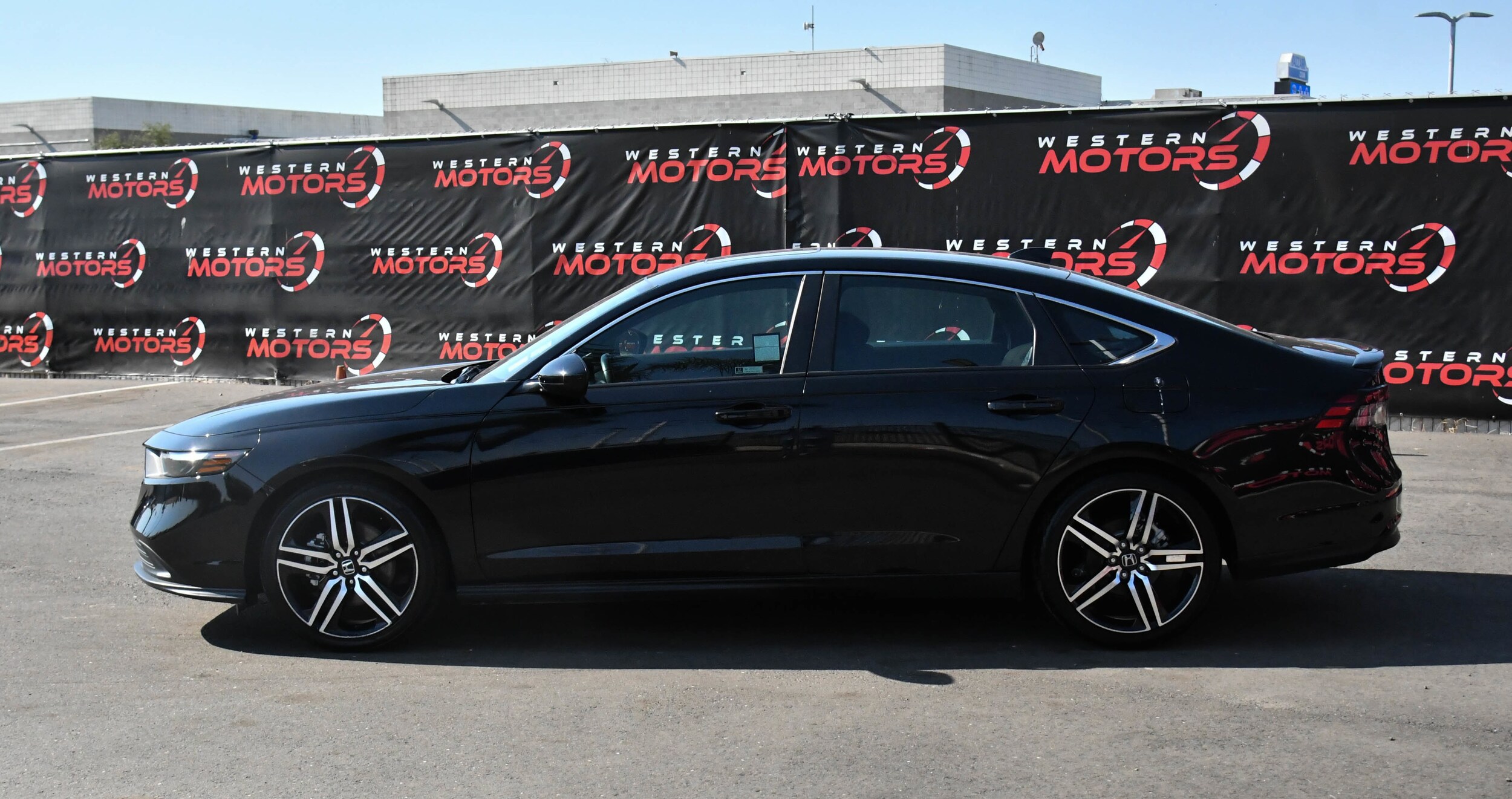 2023 Honda Accord Hybrid Sport photo 2