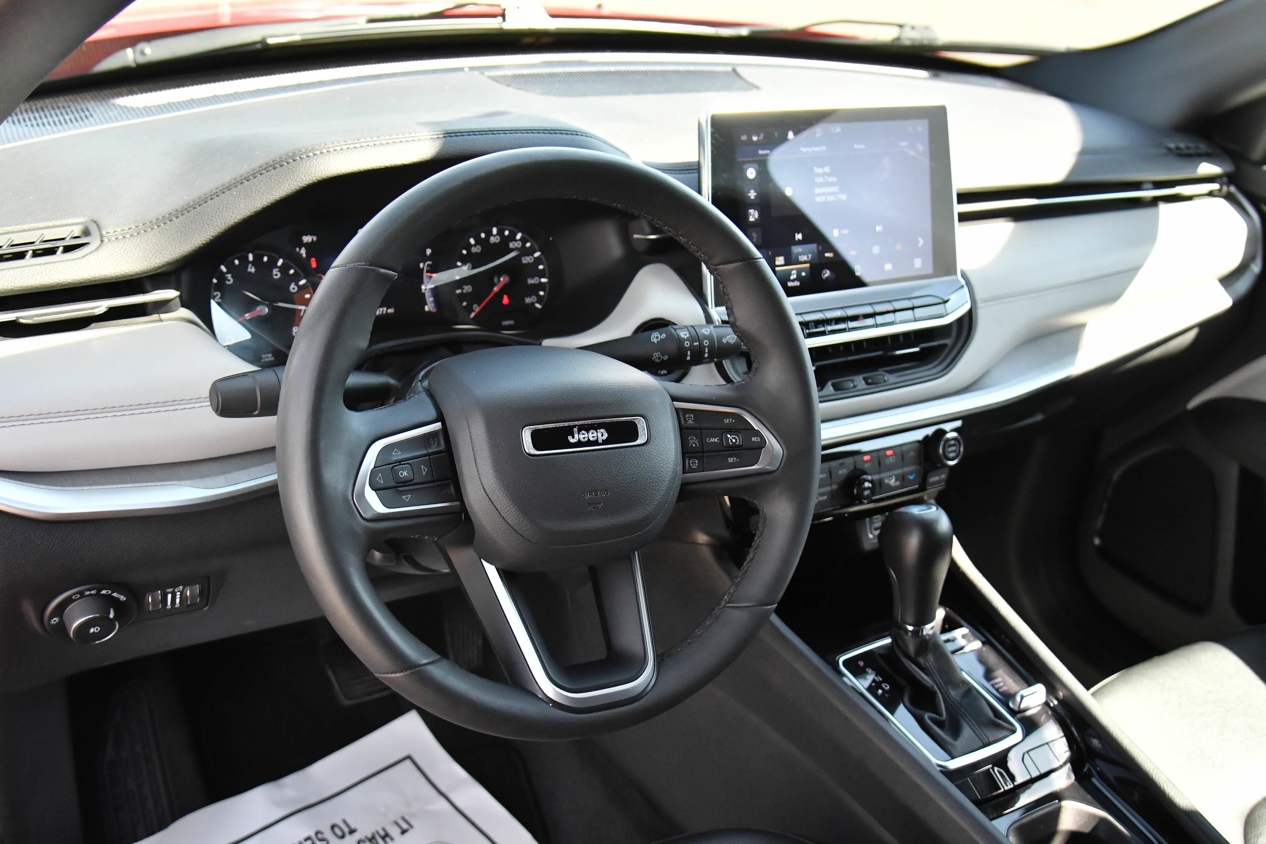 2025 Jeep Compass Limited - Photo 13