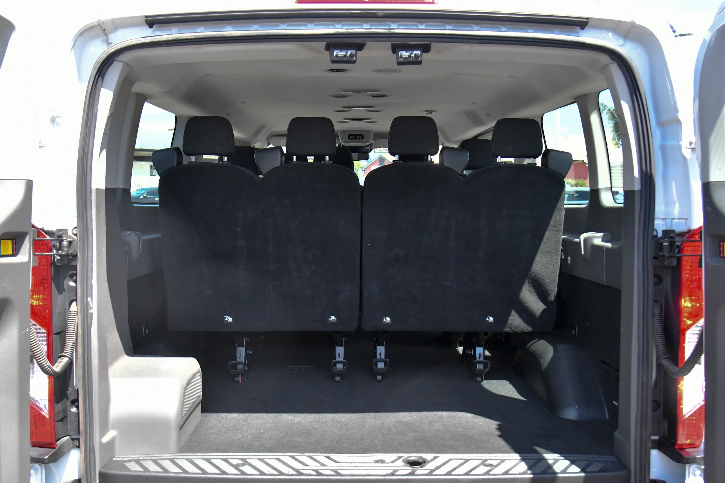 2023 Ford Transit Passenger Van XLT - Photo 34